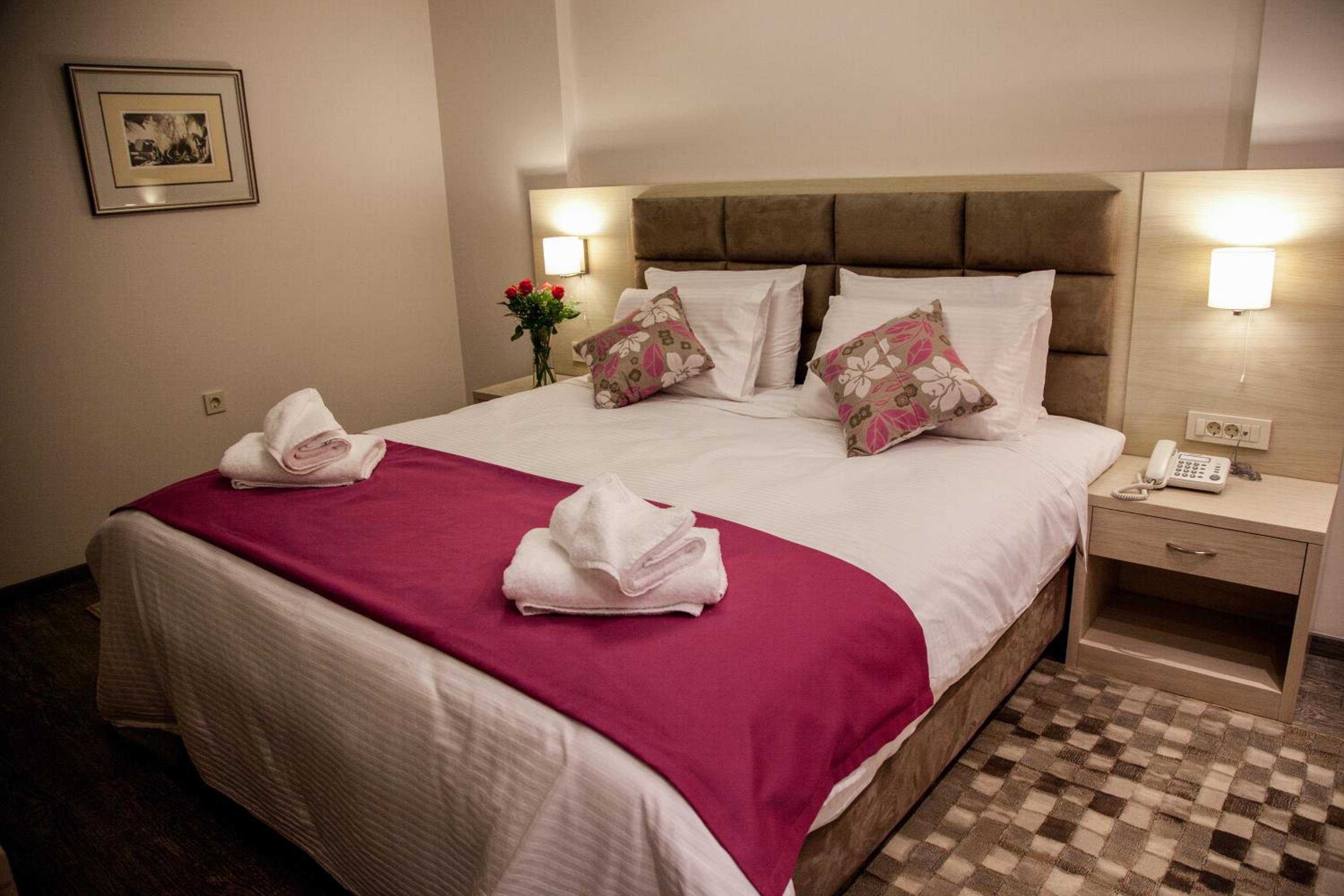 Suite with Lake View - Photo 4