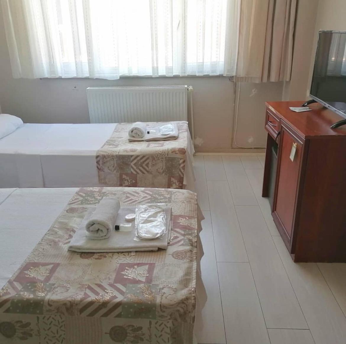 Comfort Triple Room with Shower - Photo 3