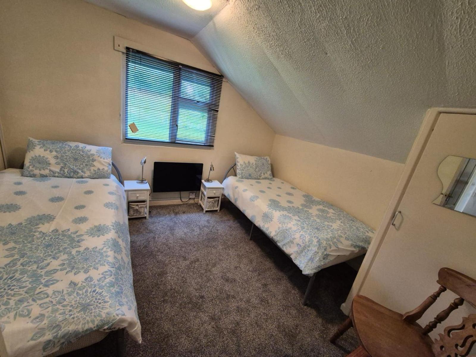 Two-Bedroom House photo 2
