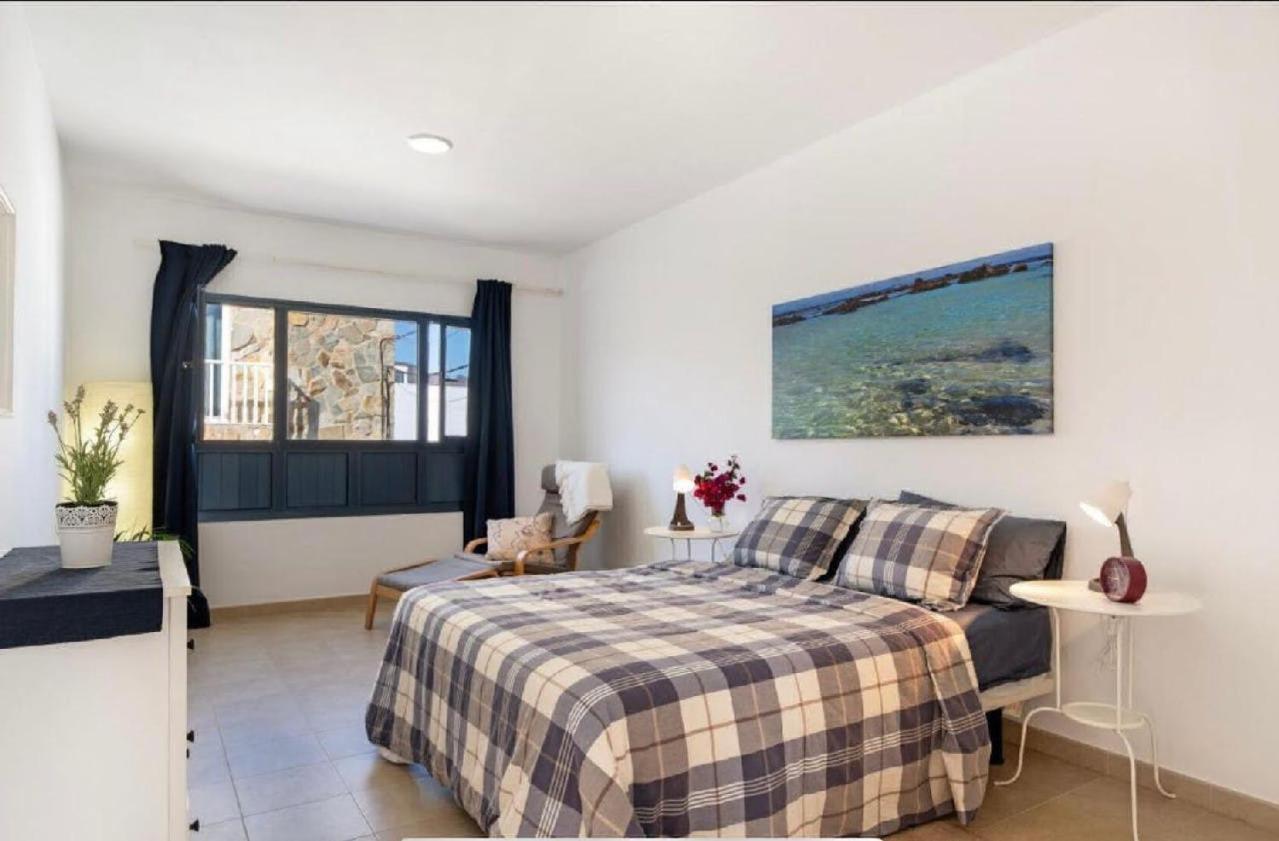 Two-Bedroom House photo 2