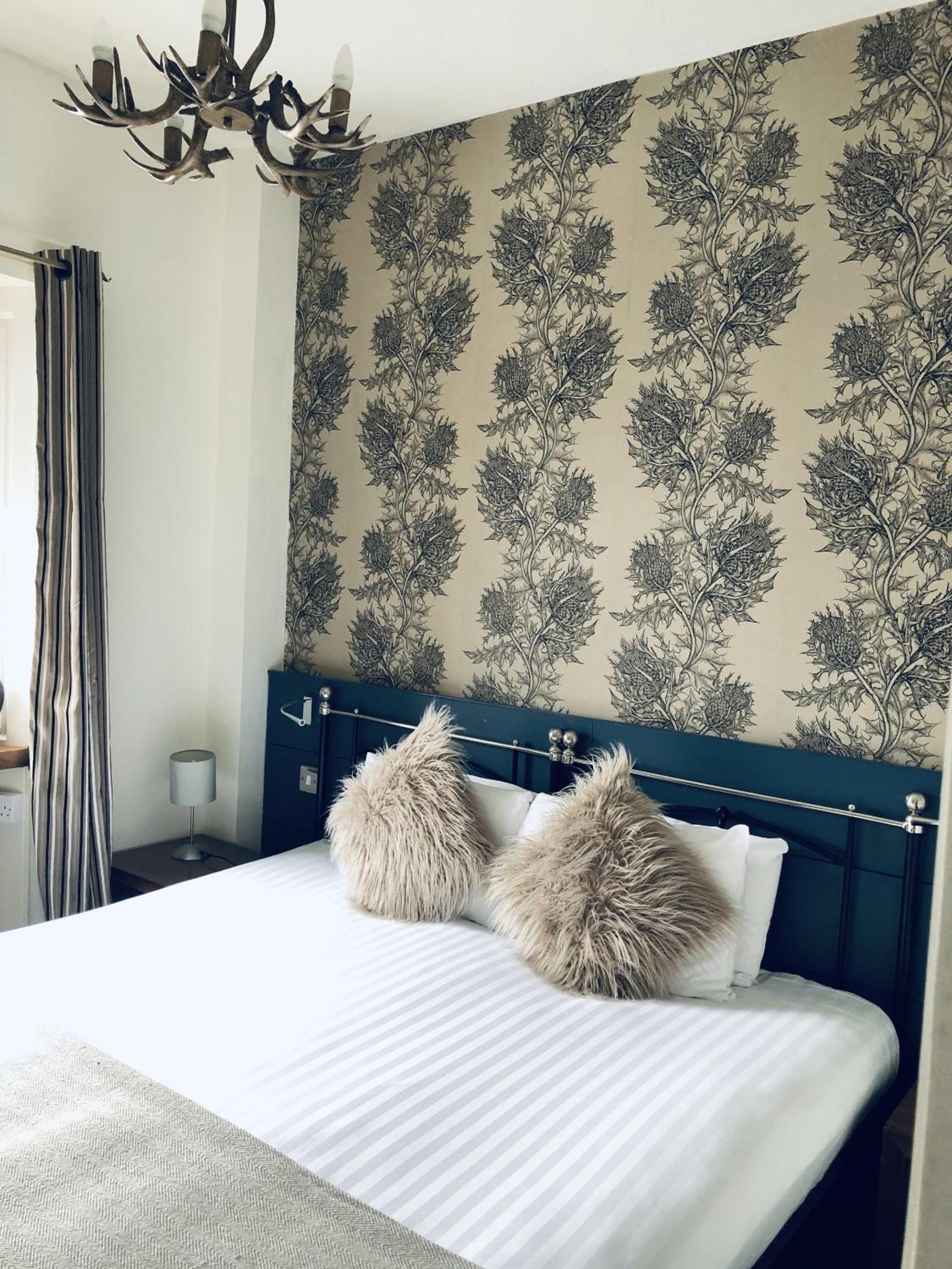 Double or Twin Room with Private Bathroom photo 3