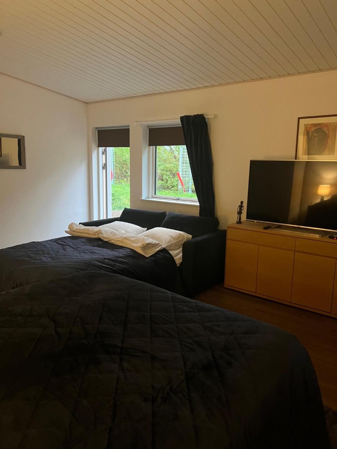 Standard Double Room with Two Double Beds photo 3