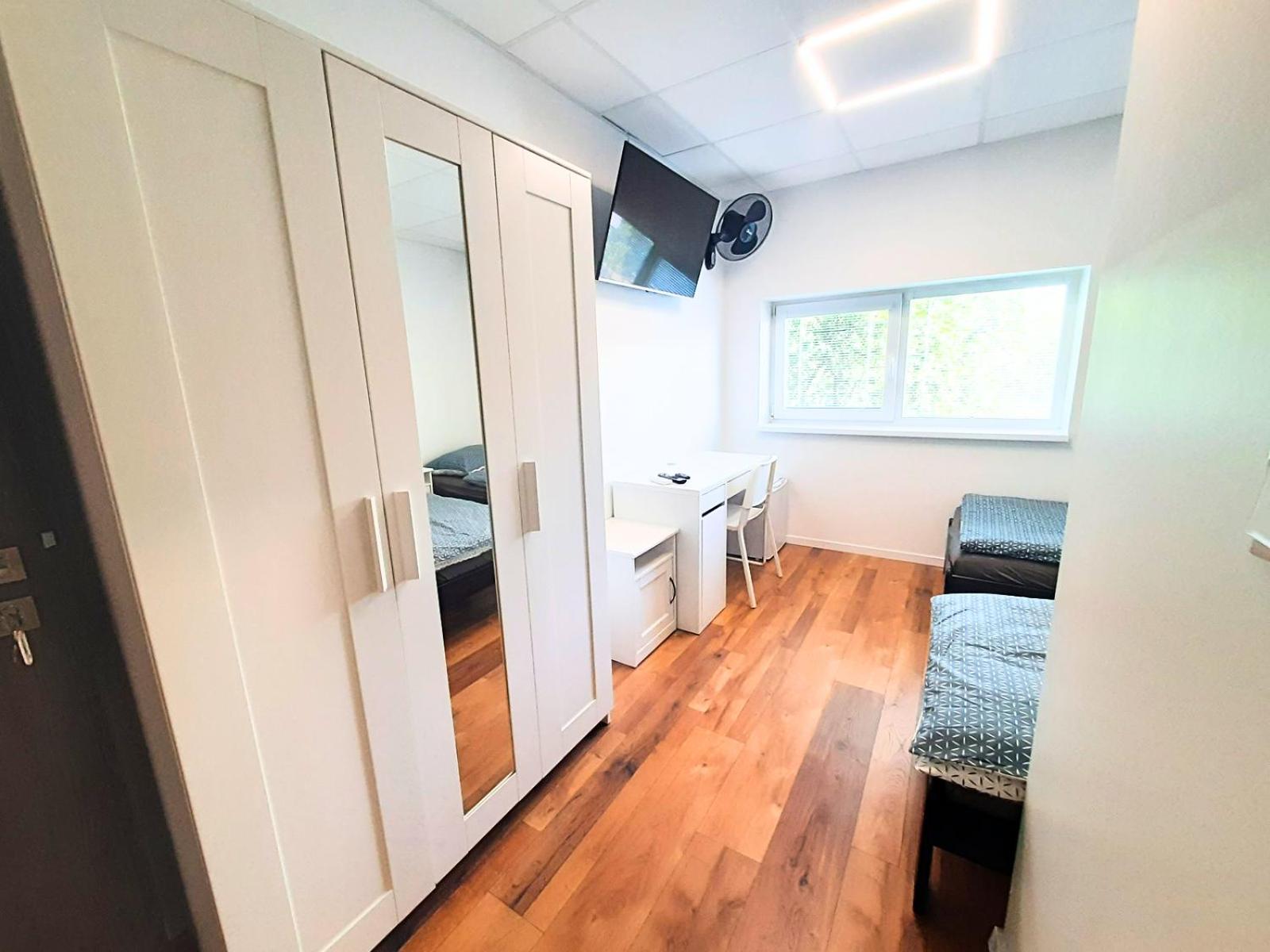 Twin Room with Bathroom
