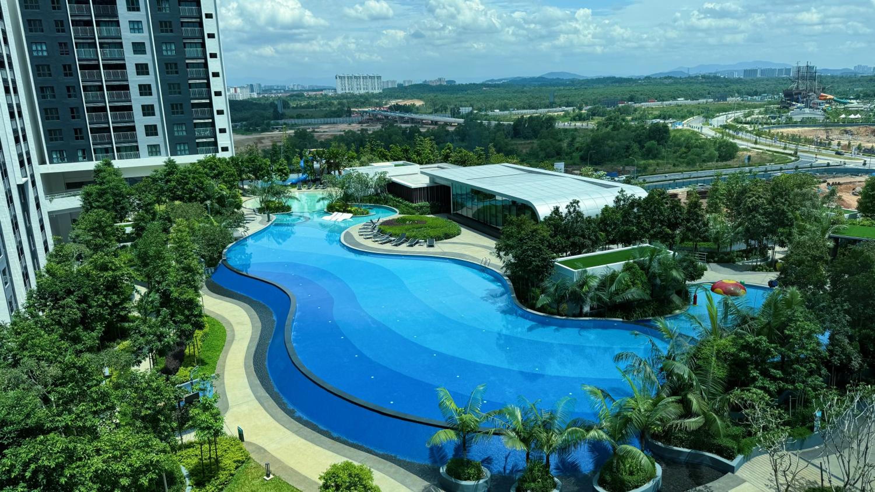 Two-Bedroom Apartment with Pool View photo 1