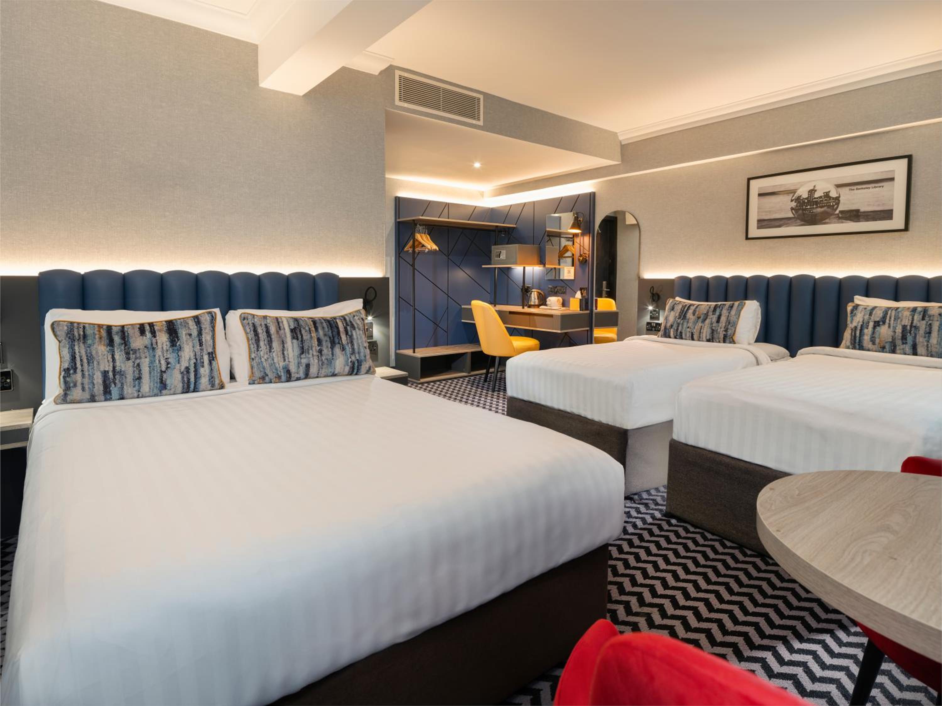 Standard Quadruple Room photo 1