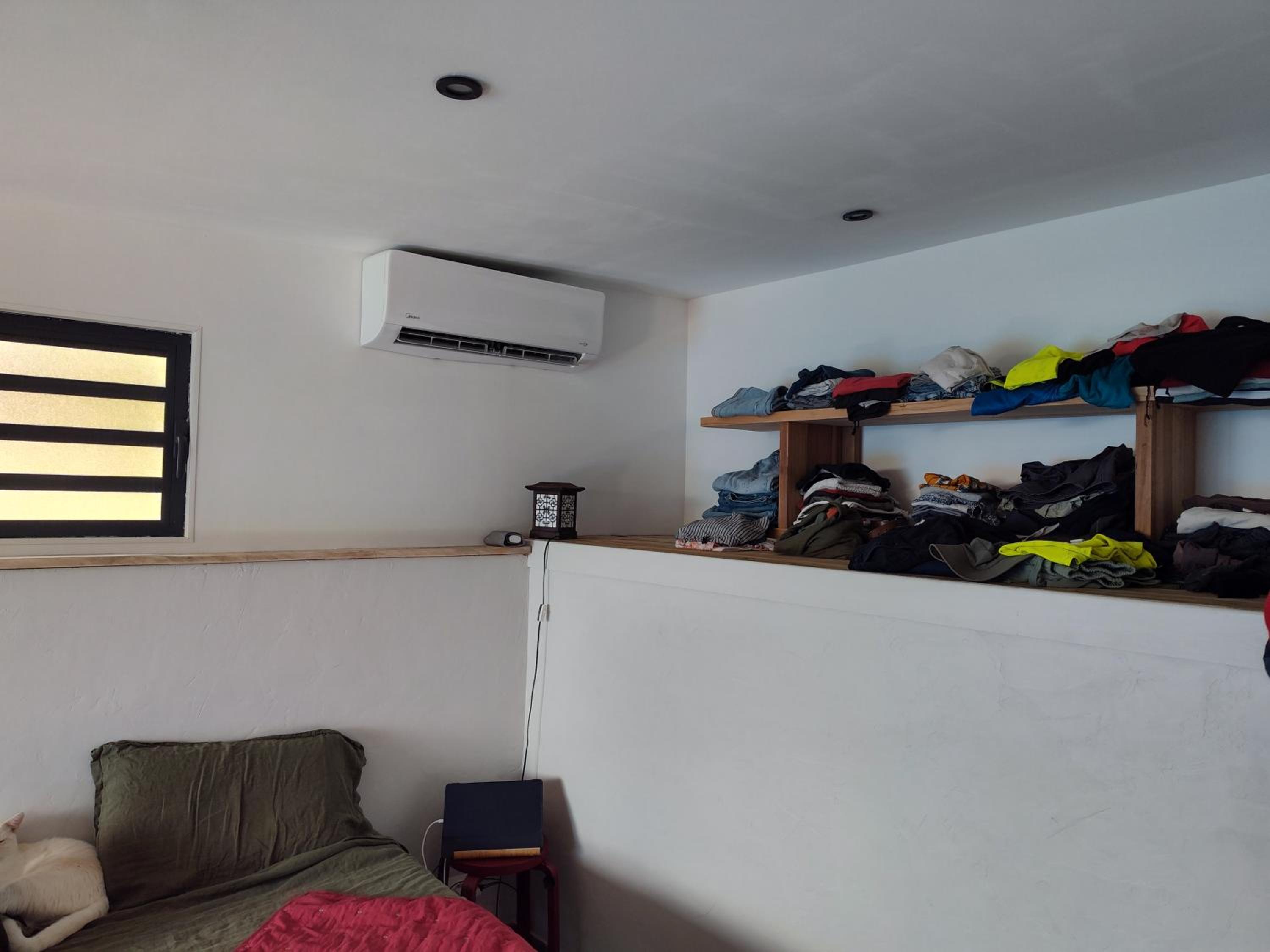 One-Bedroom House photo 1