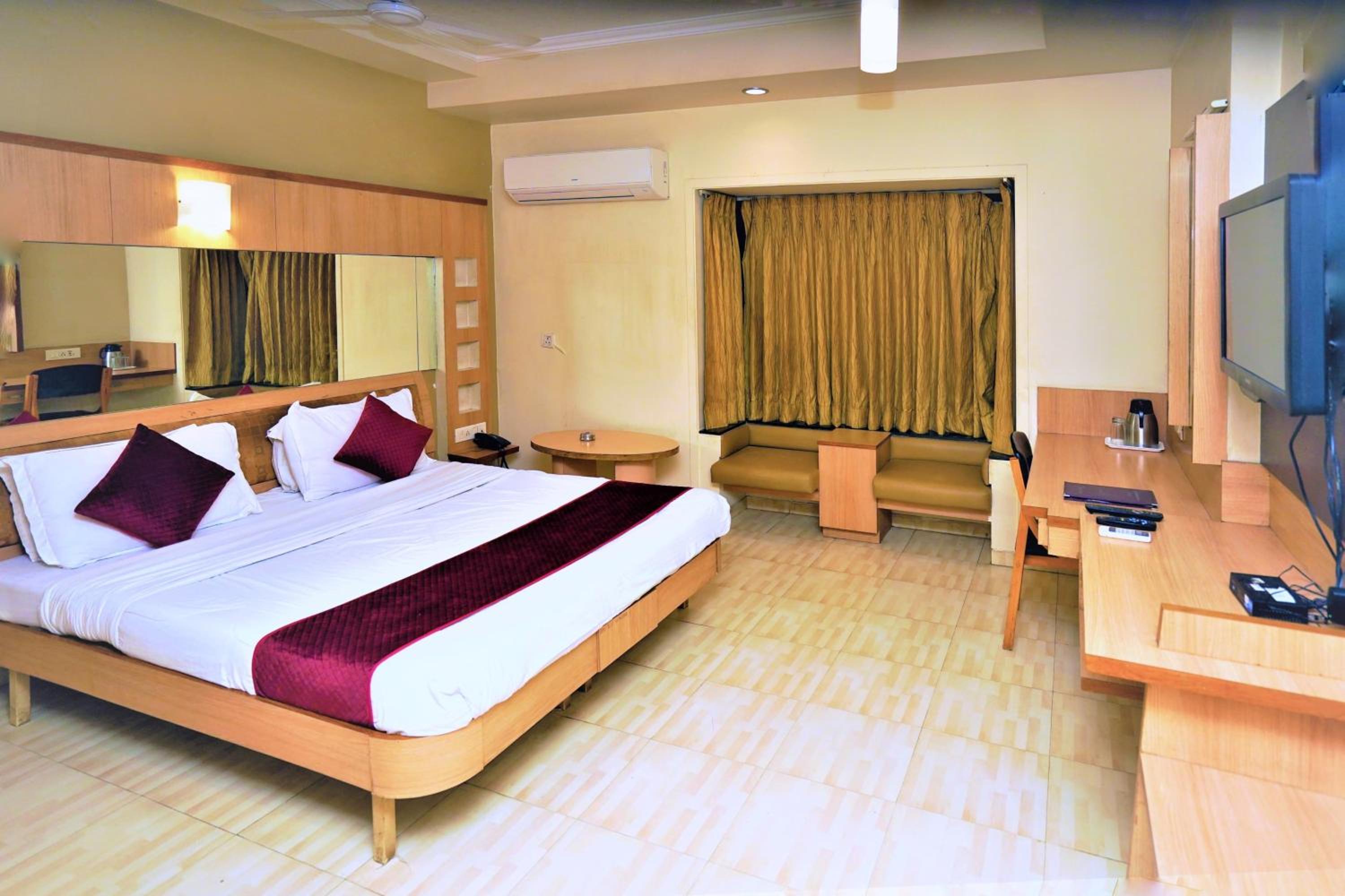 Superior King Room