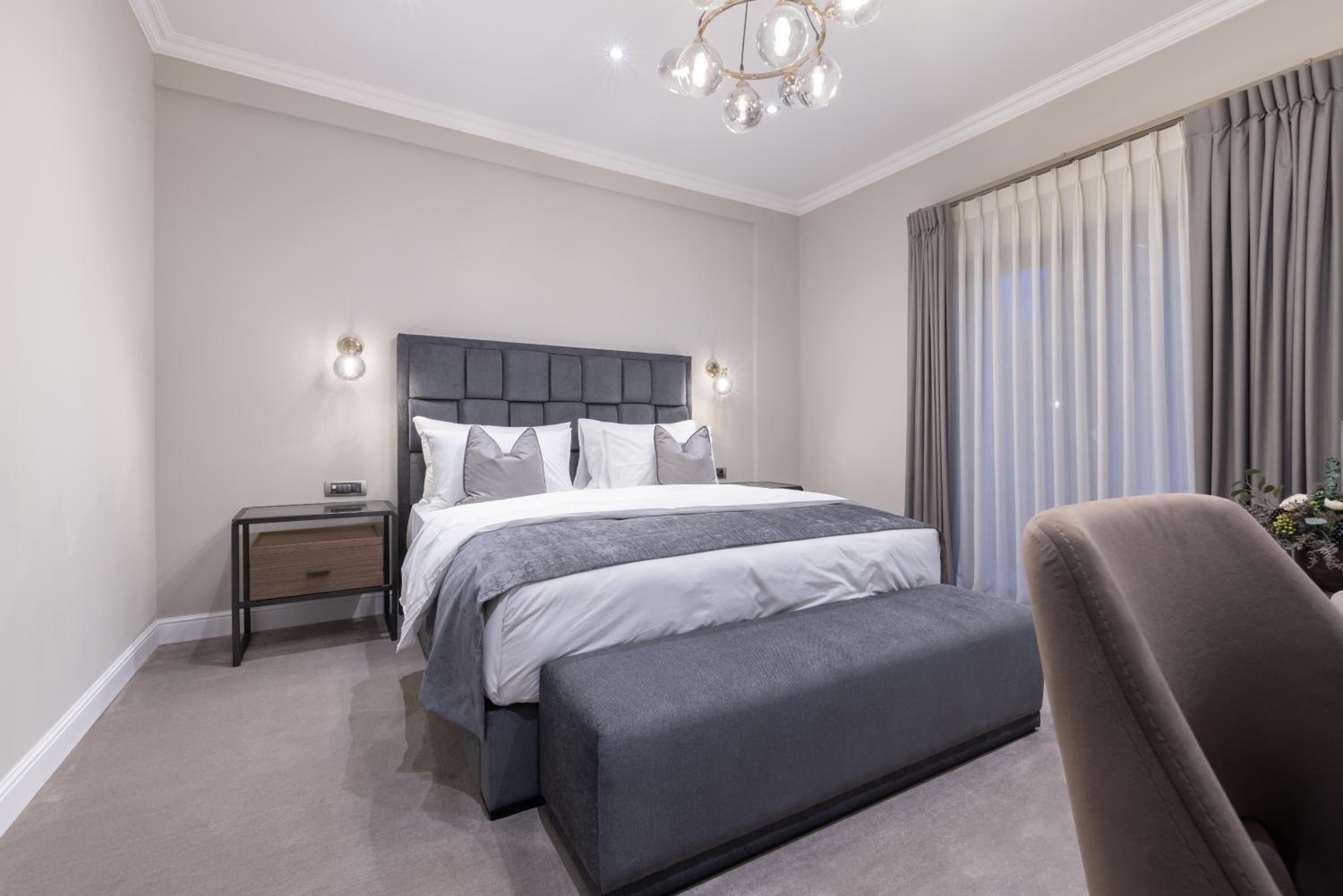 King Room with Balcony photo 1