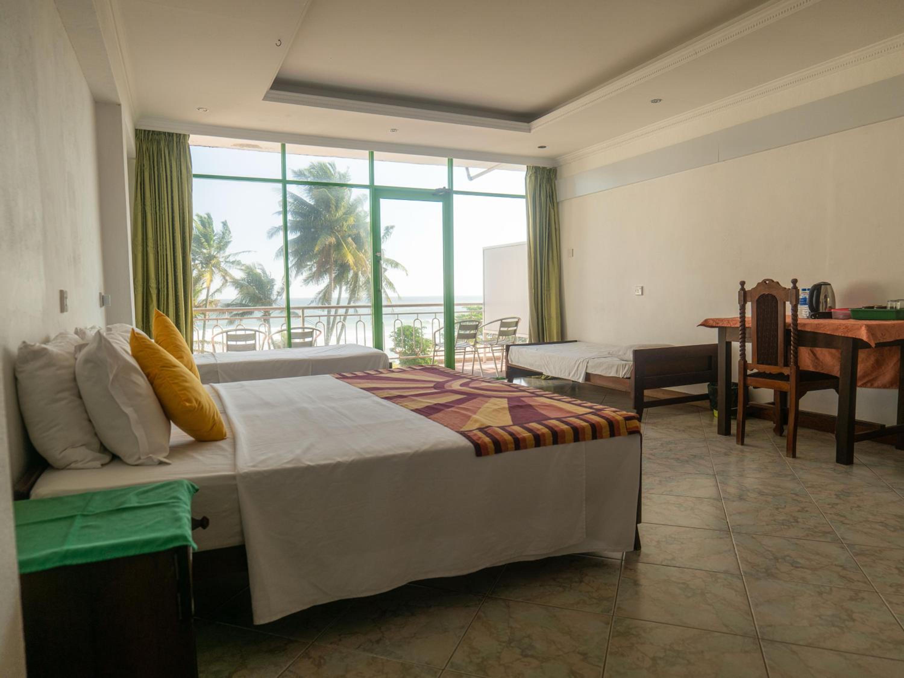 Deluxe Double Room With Balcony And Sea View