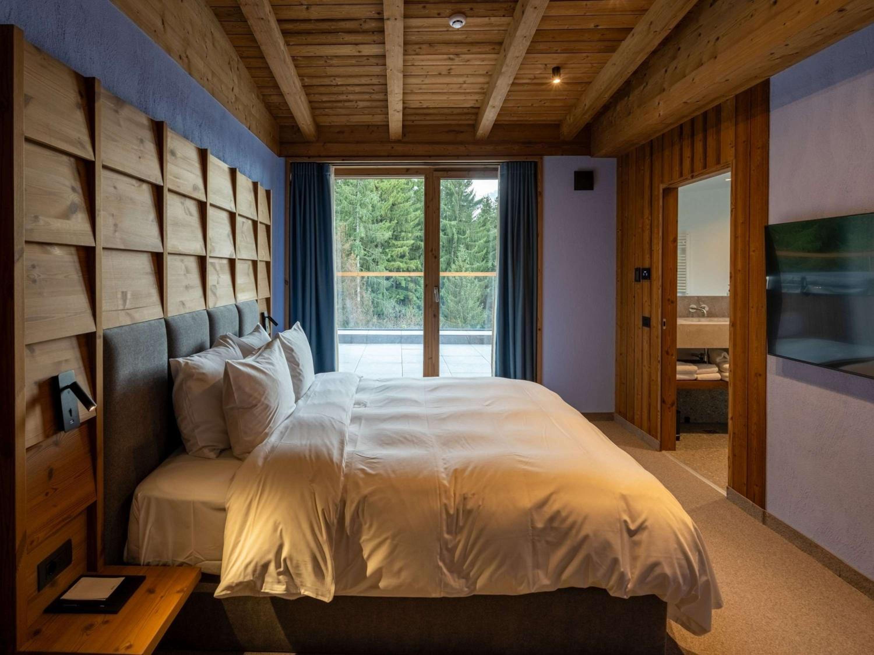 Swiss Signature One-Bedroom Apartment
