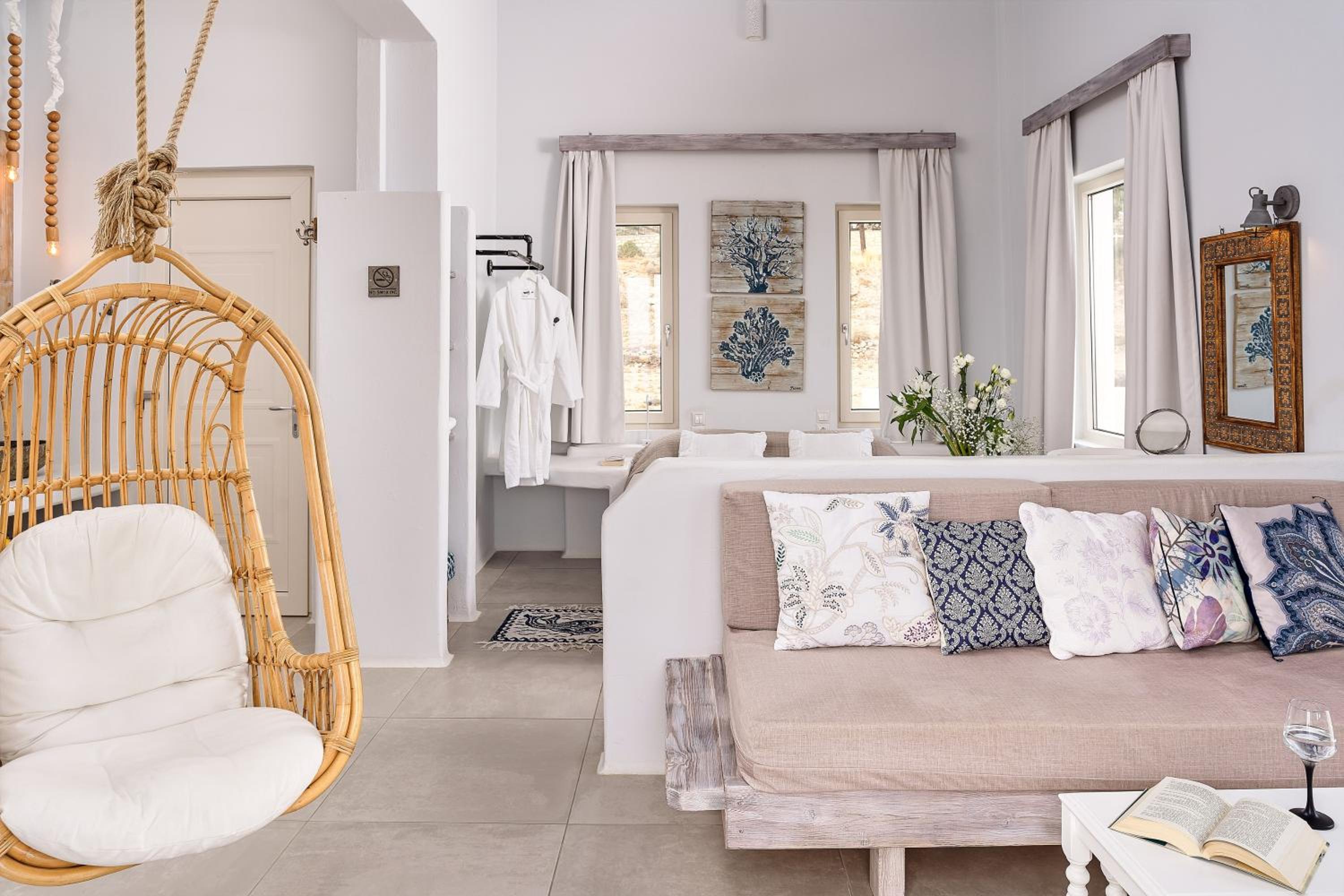 Corner Suite with Panoramic Sea View