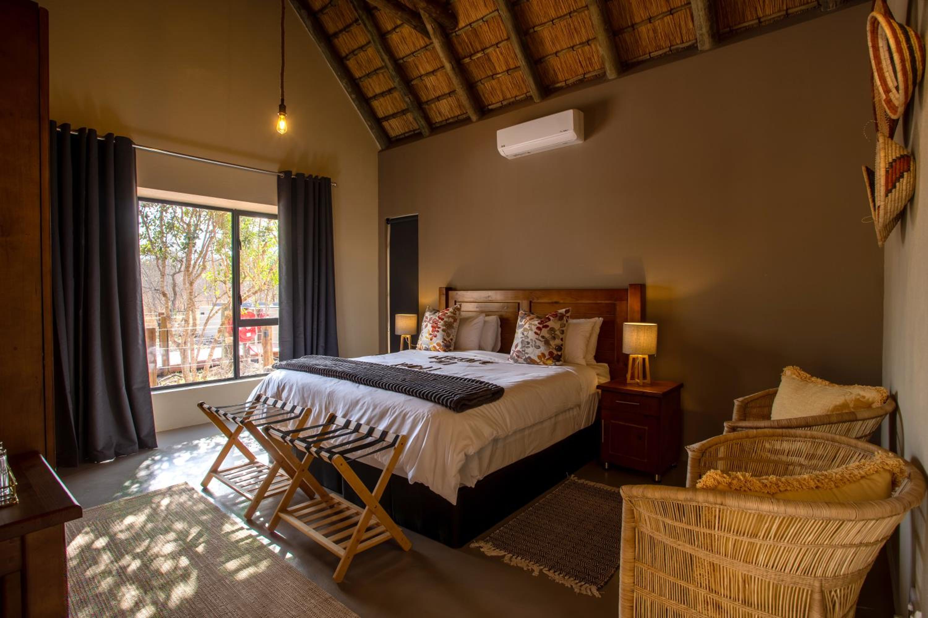 Deluxe King Suite