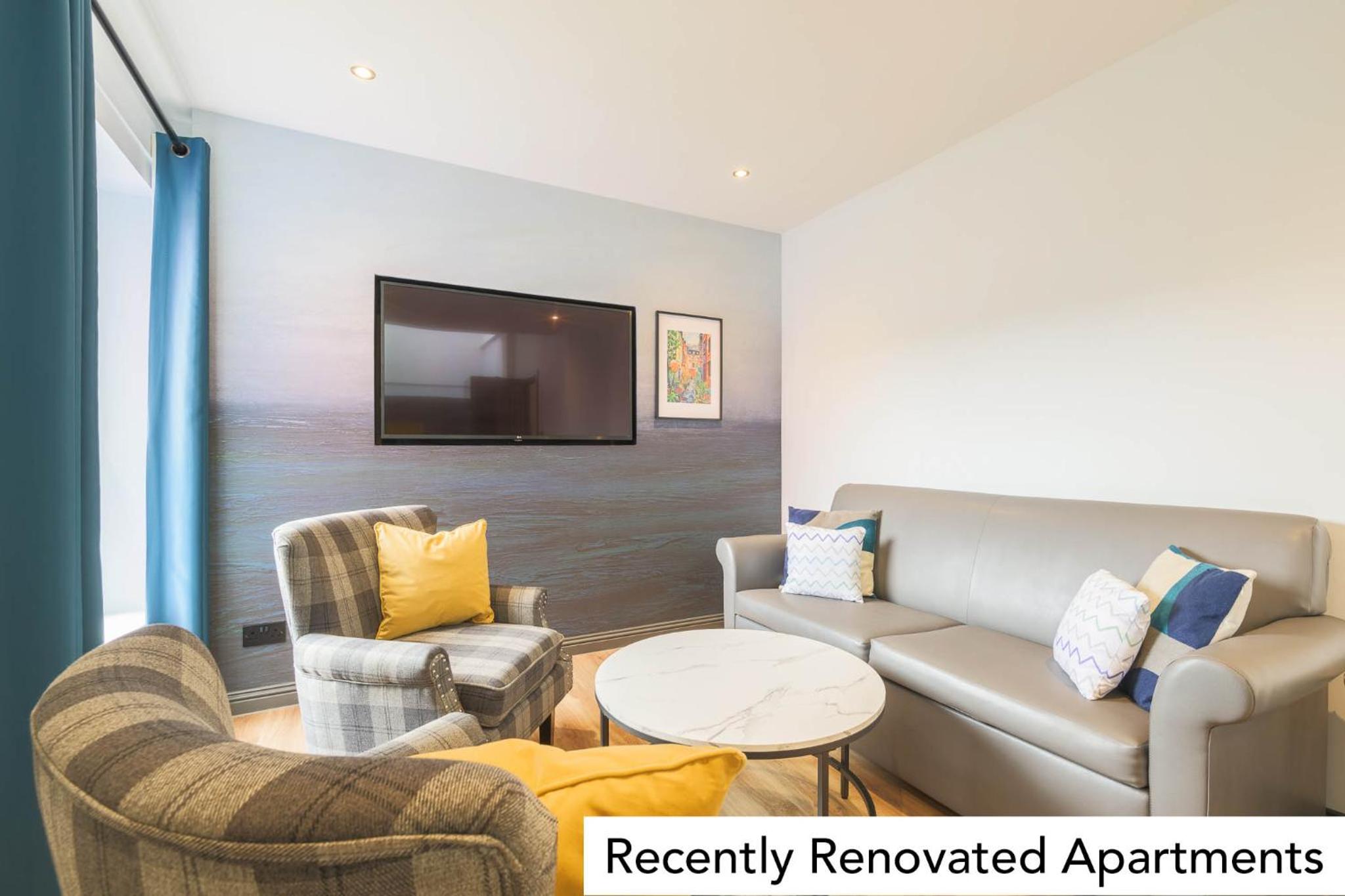 Two-Bedroom Superior Apartment - Photo 7