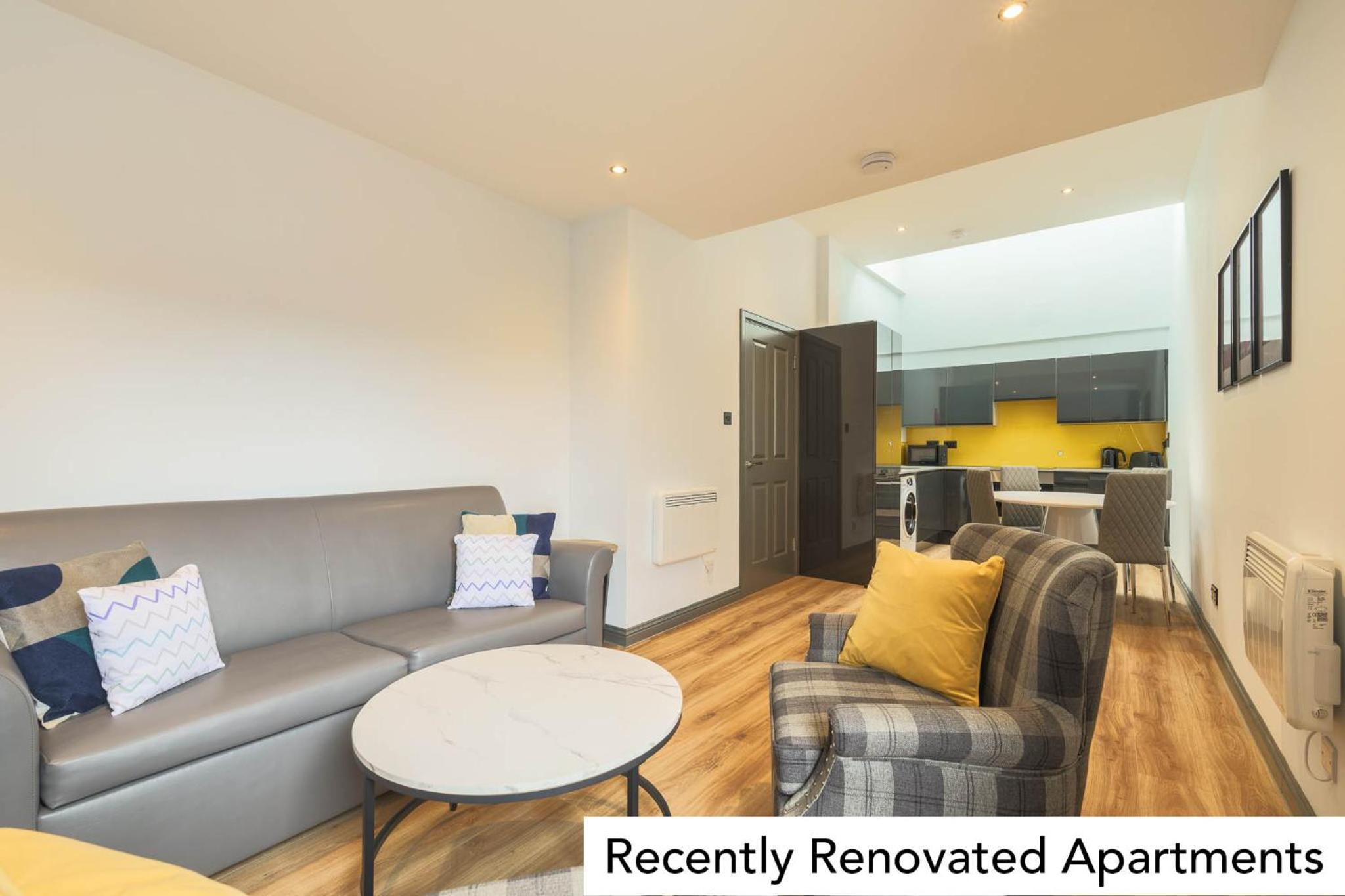 Two-Bedroom Superior Apartment - Photo 8