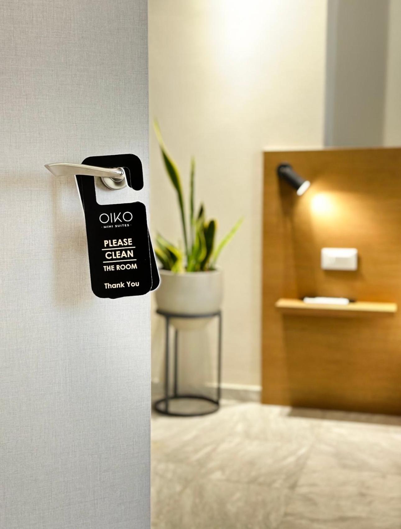Deluxe Junior Suite - Photo 15