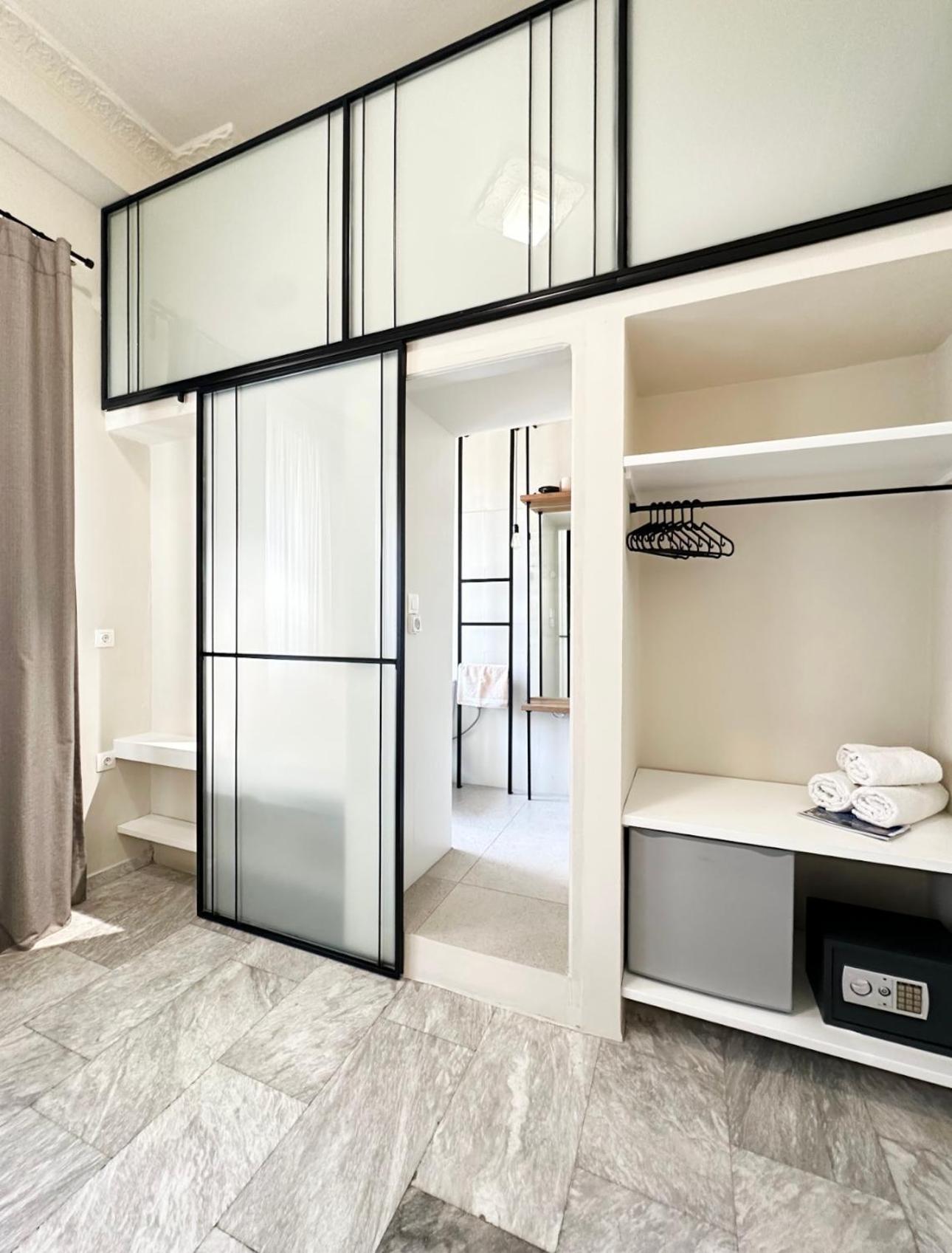 Deluxe Junior Suite - Photo 7