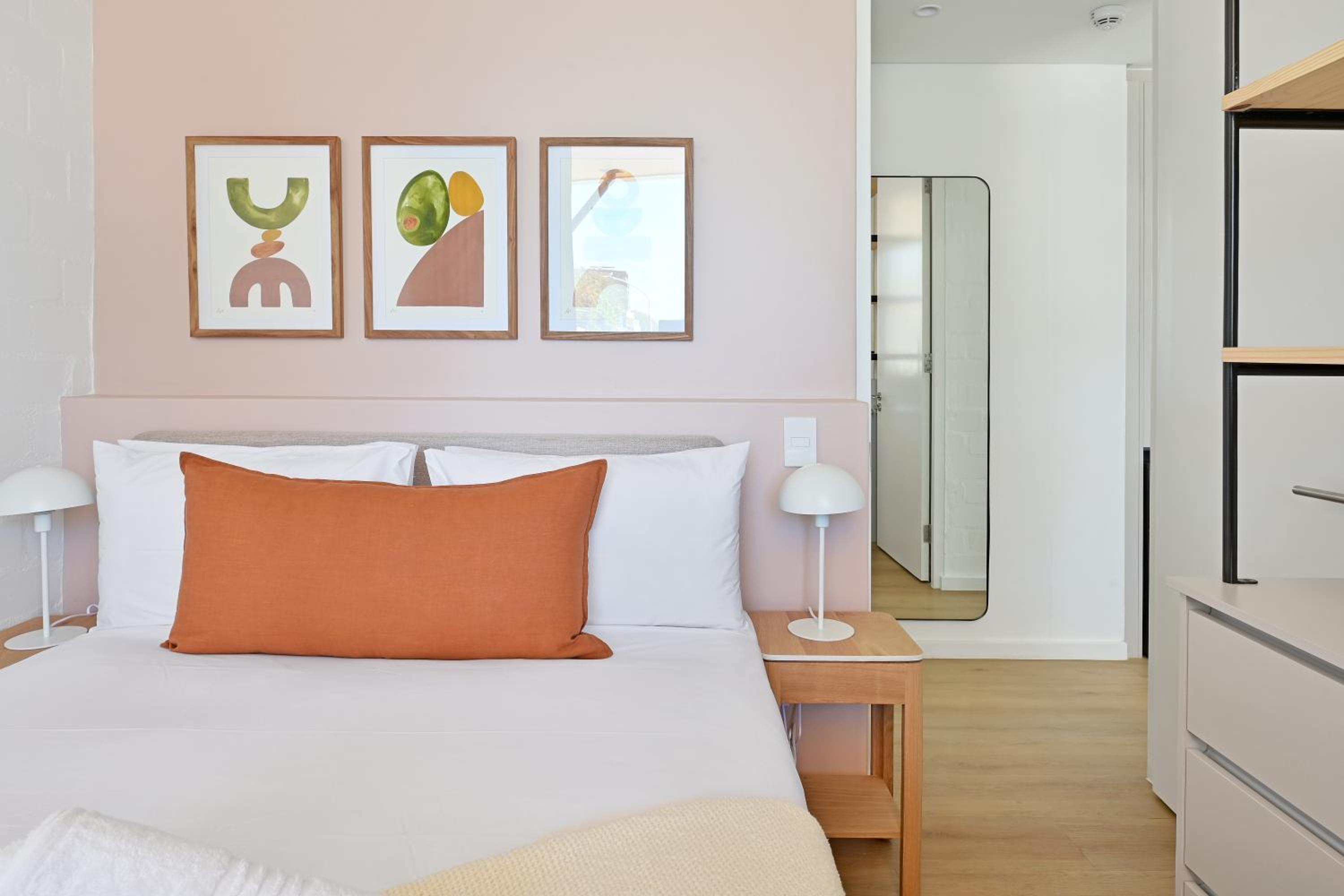 Compact One Bedroom Apartment