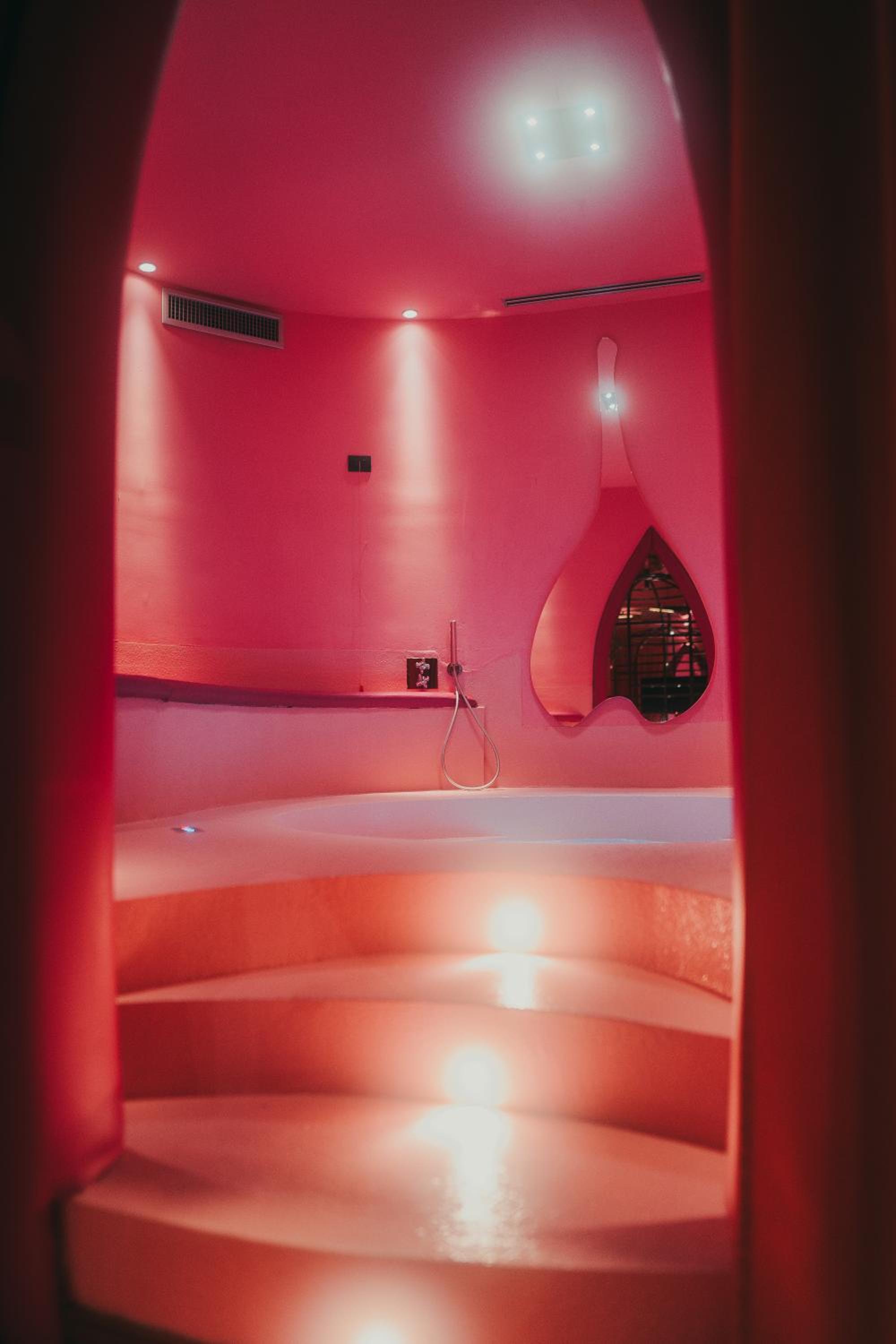 Suite with Private Pool photo 2