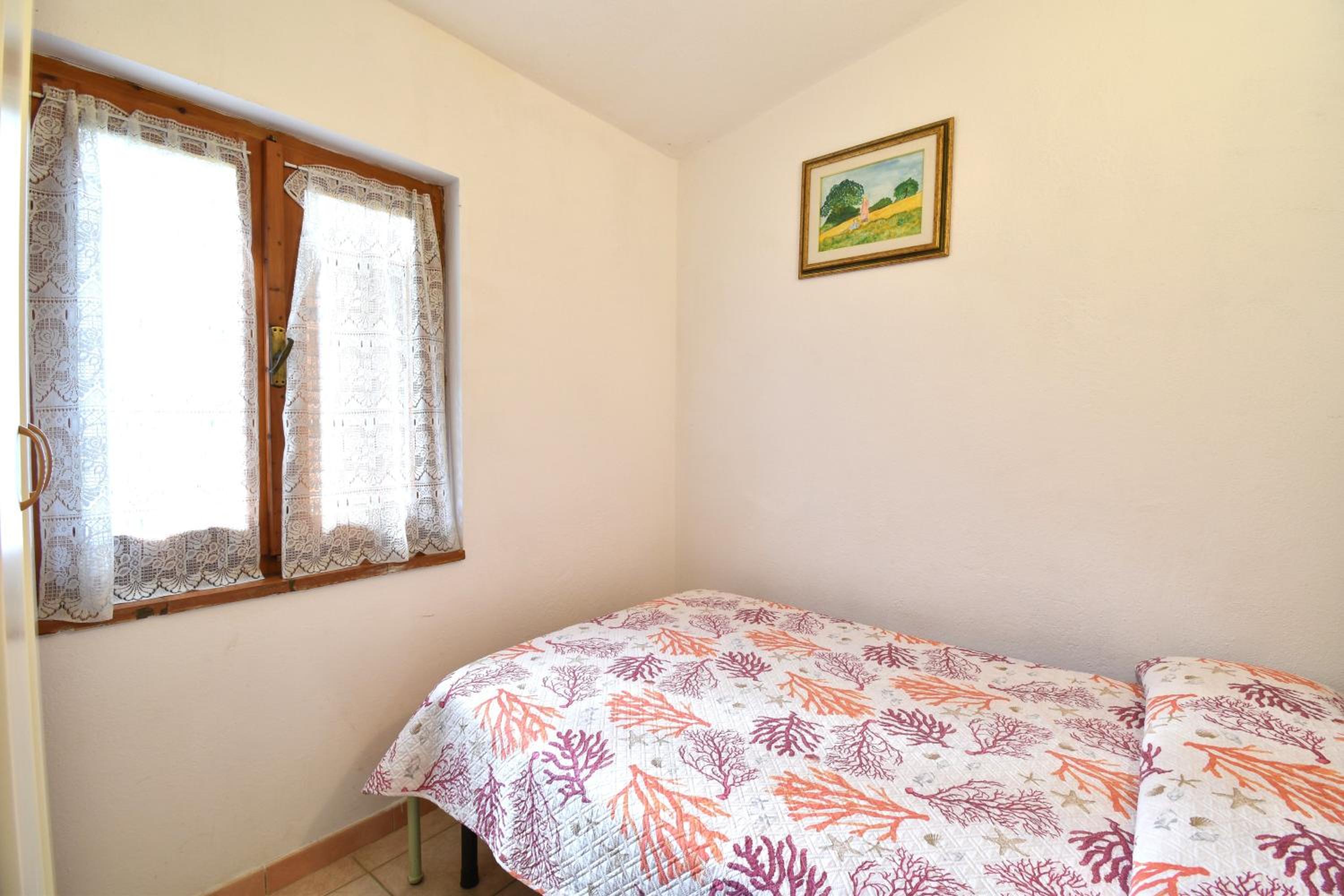 Three-Bedroom House photo 3