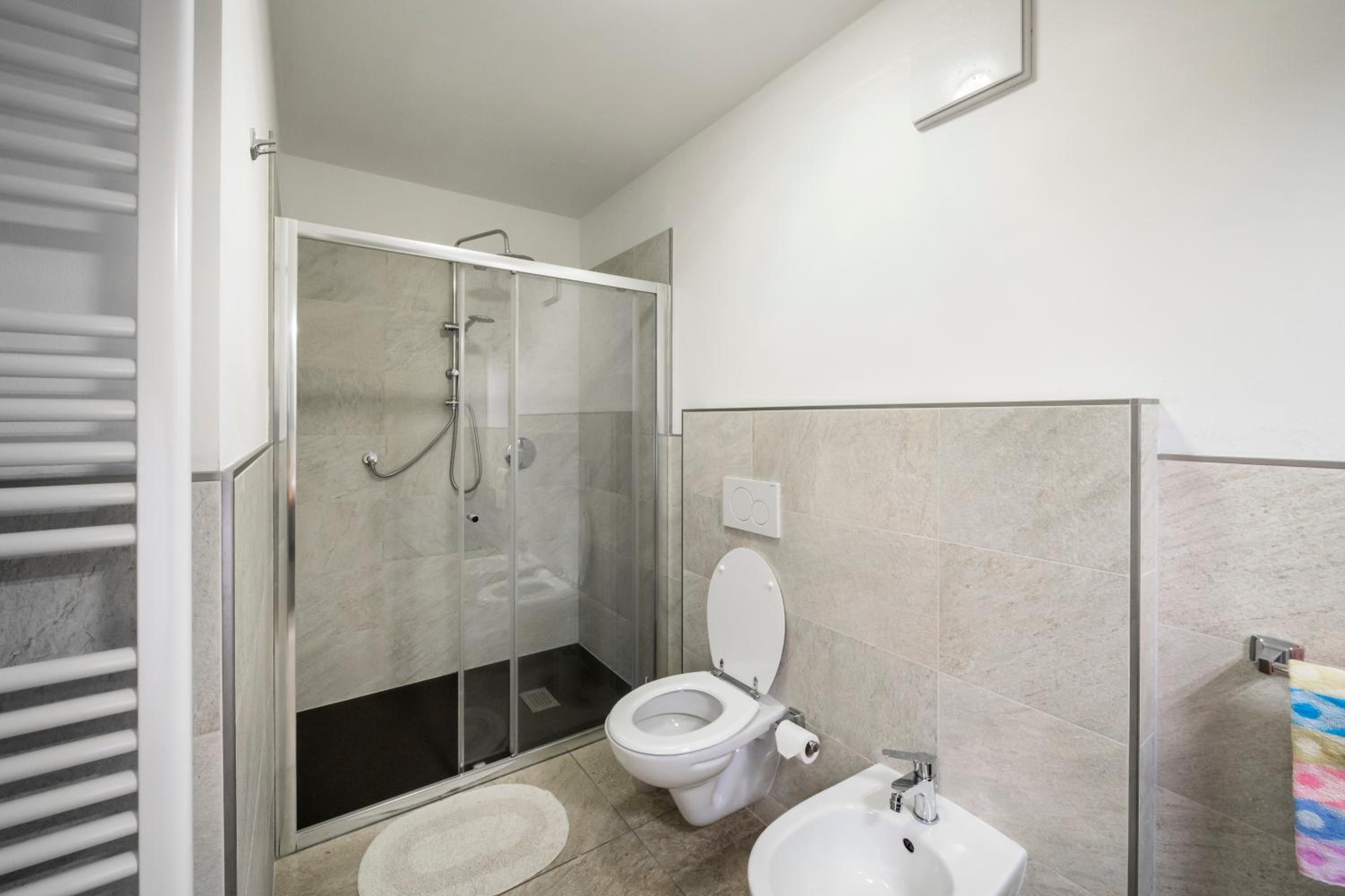Large Double Room photo 2
