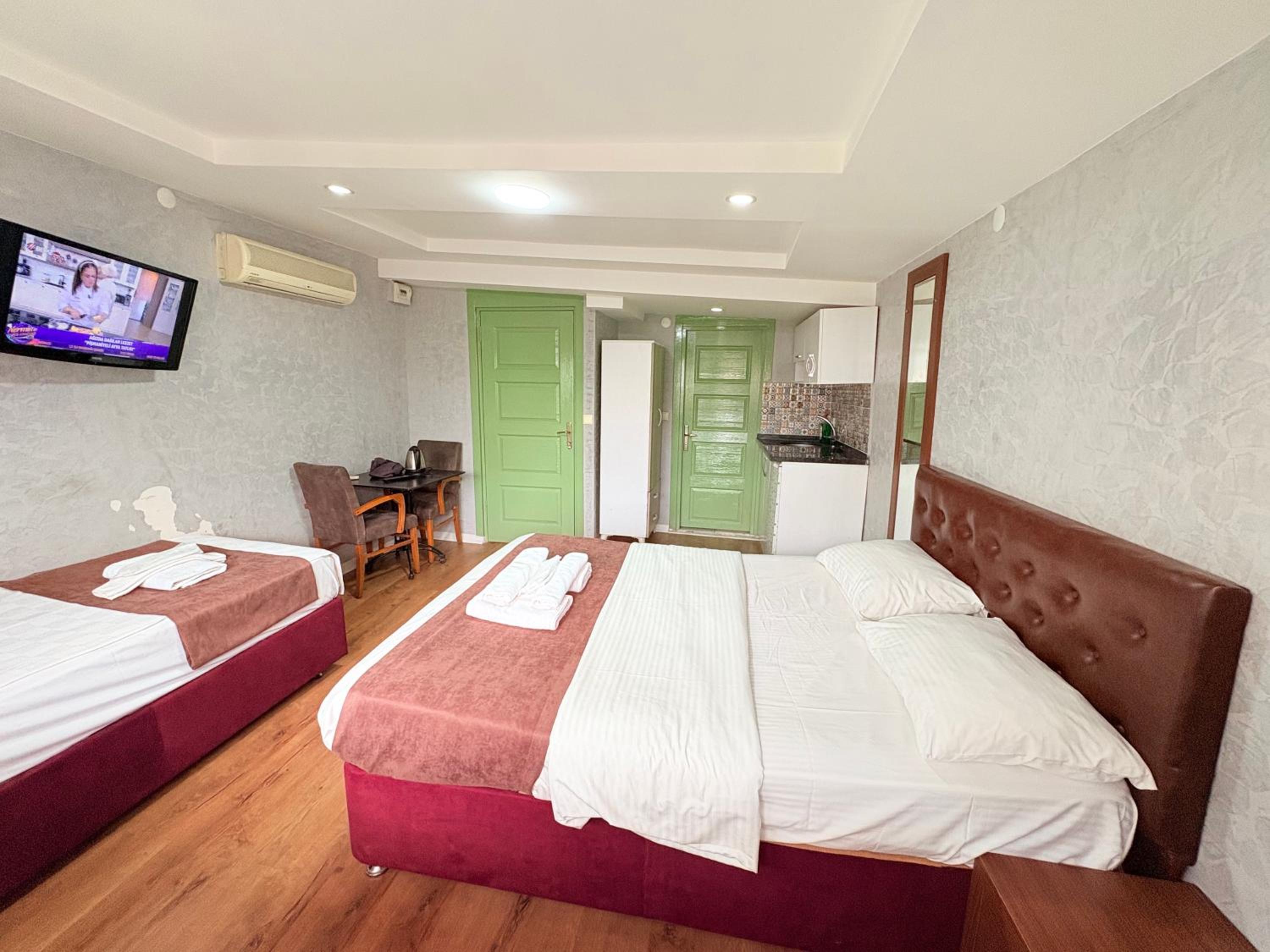 Apartment with Terrace photo 3