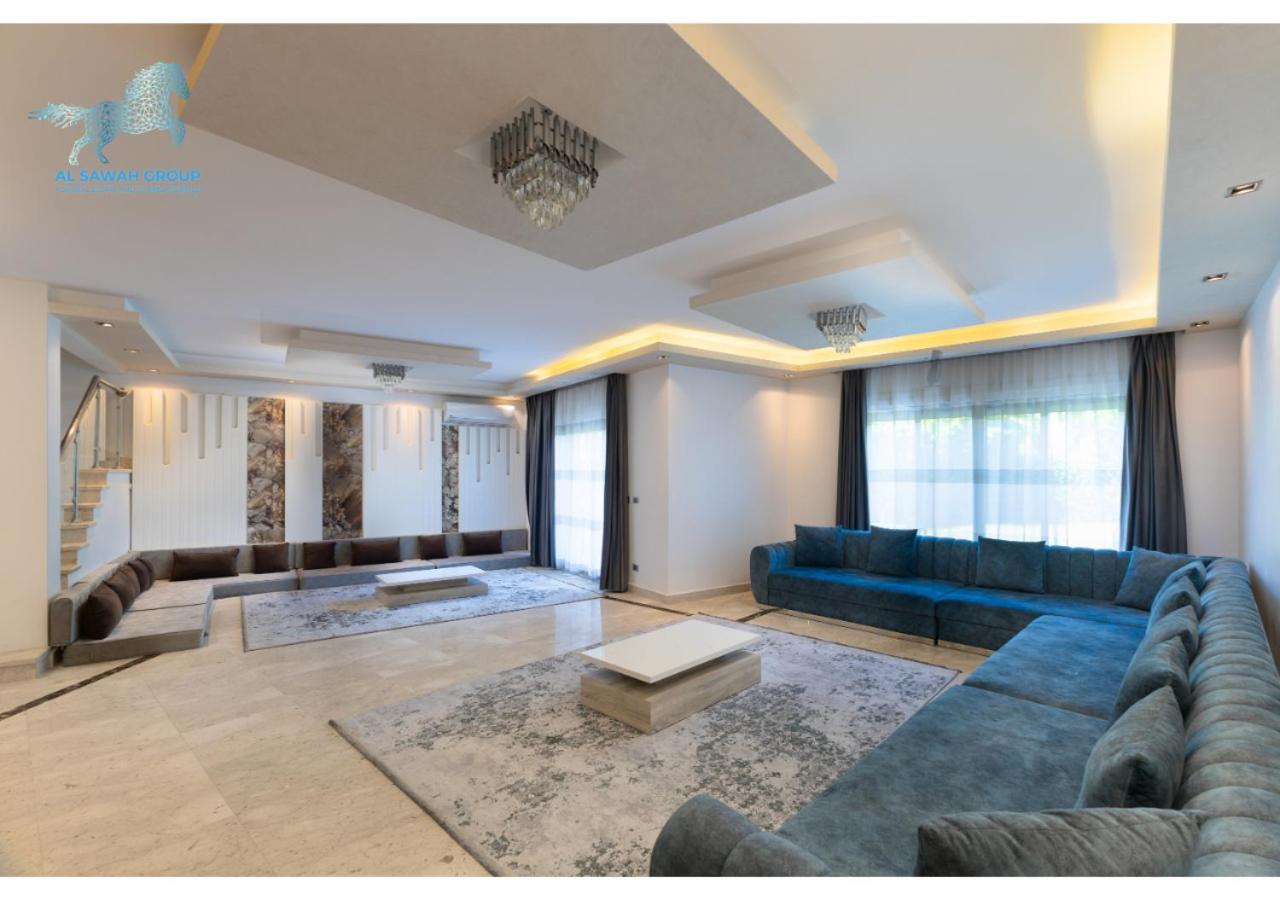 Villa photo 3