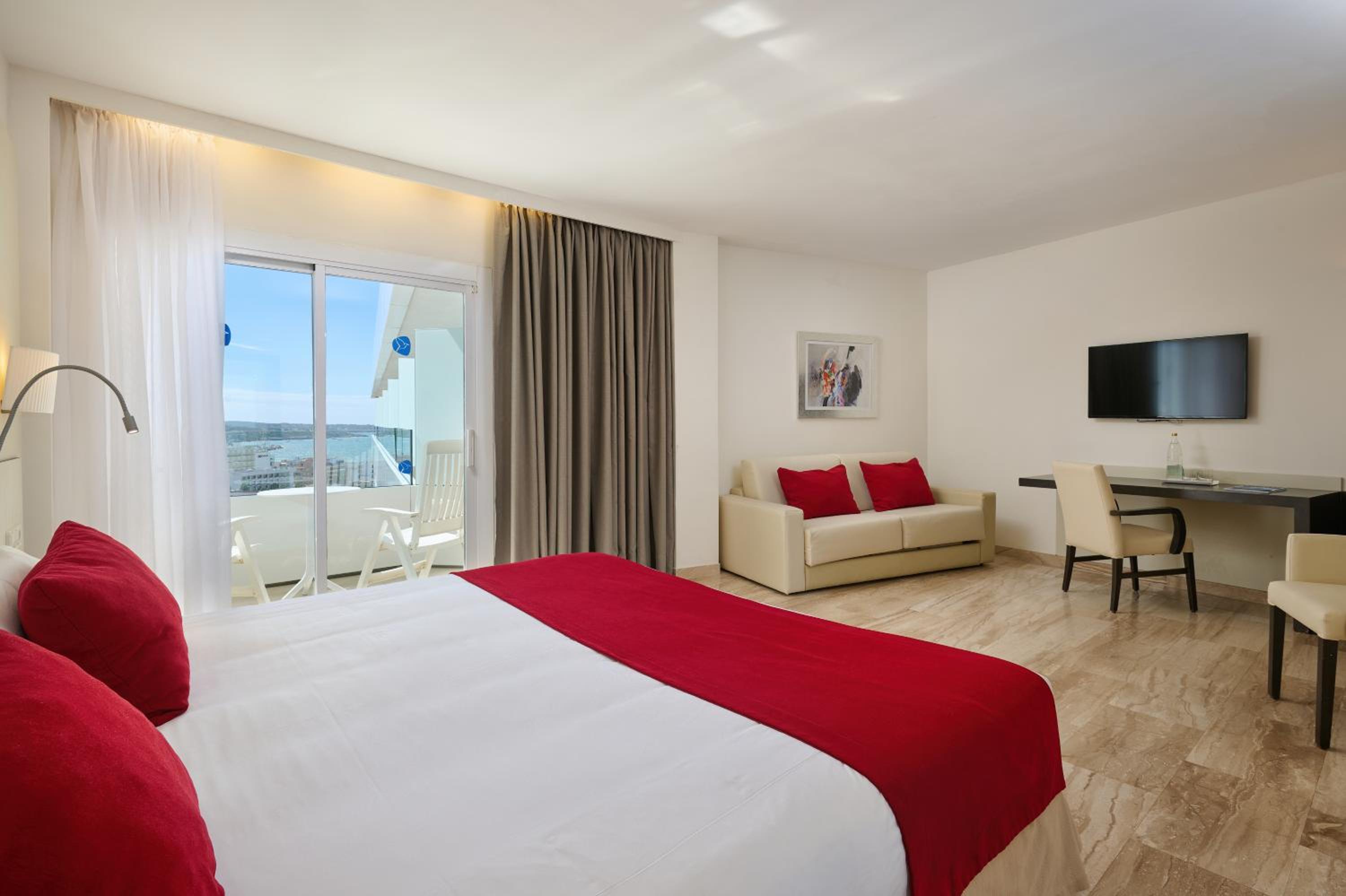 Suite Junior (2 Adultos + 1 Niño)