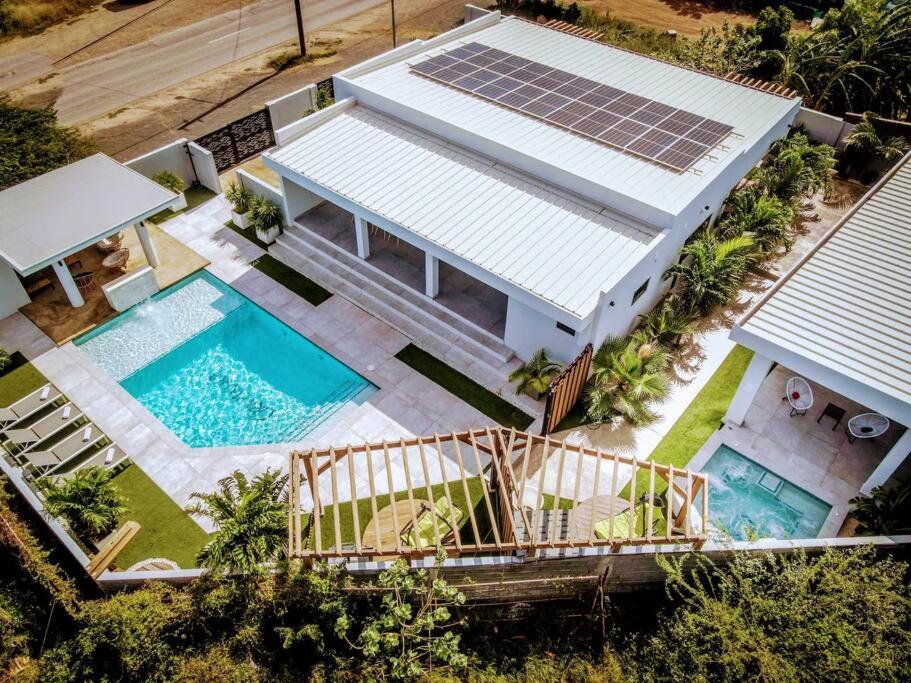 Villa photo 1