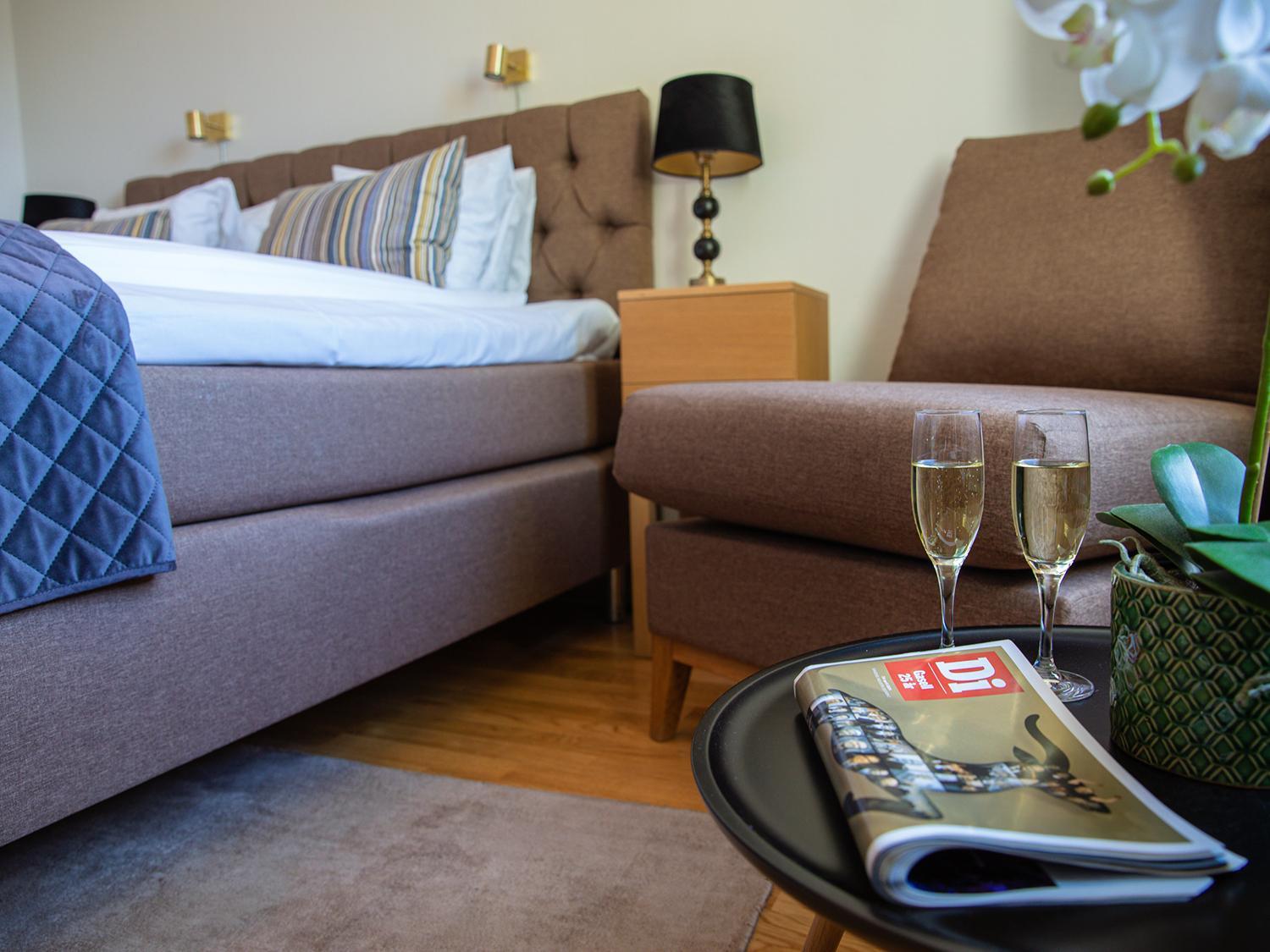 Standard Twin Room - Photo 10