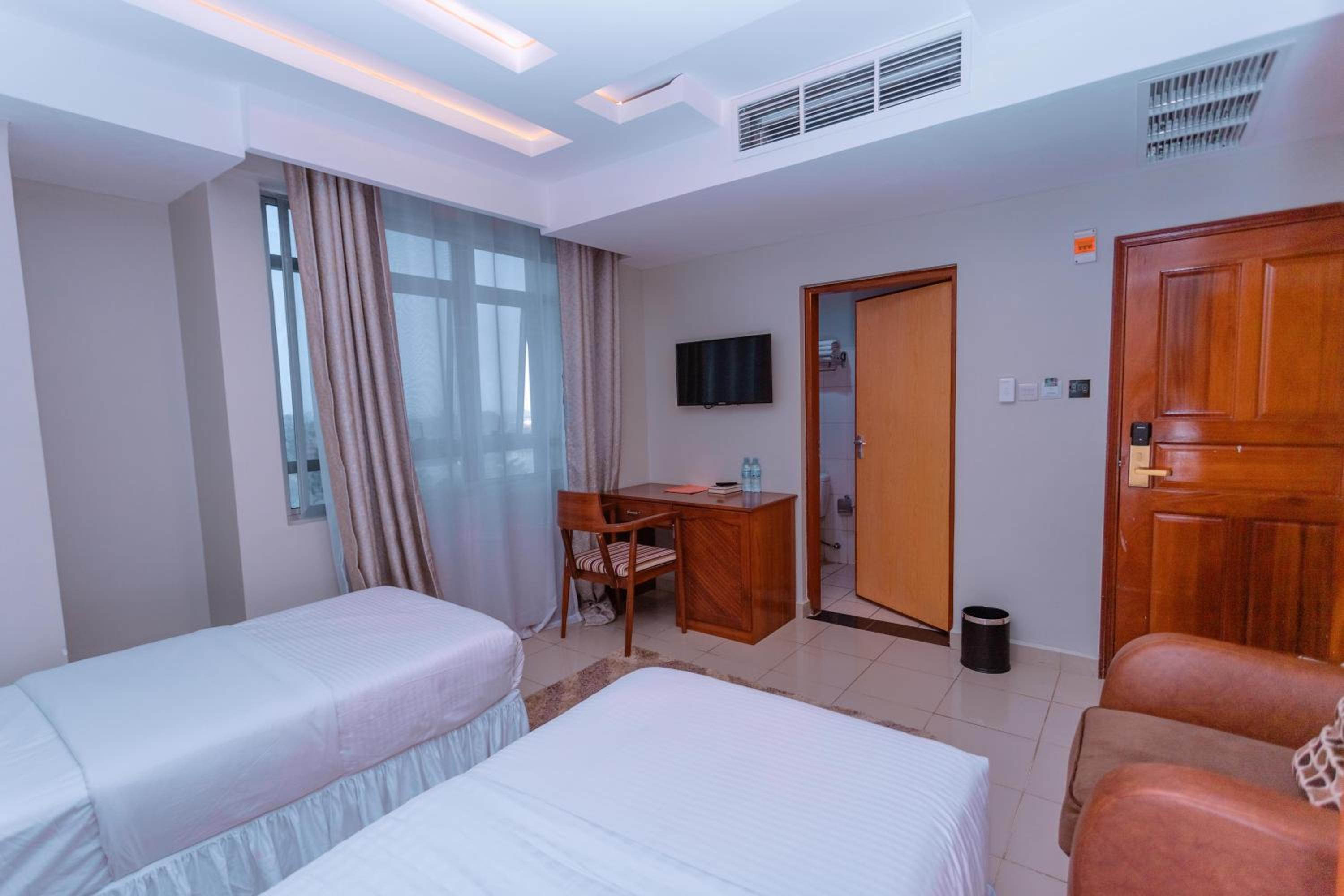 Large Twin Room