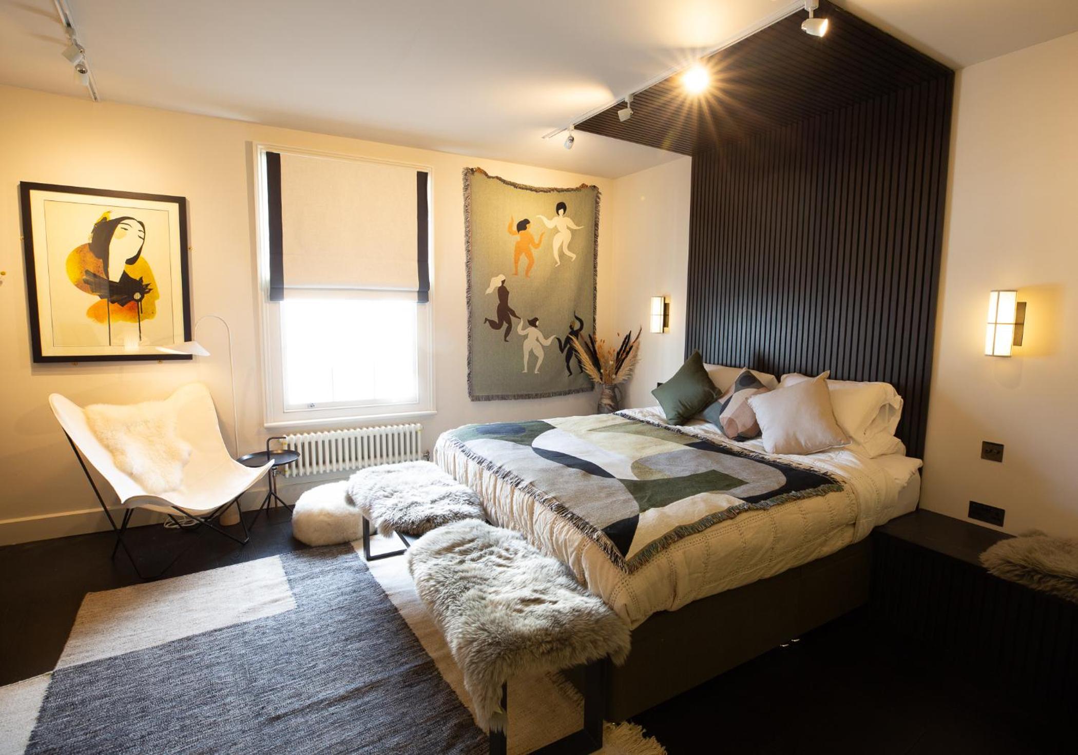 Deluxe King Room photo 3