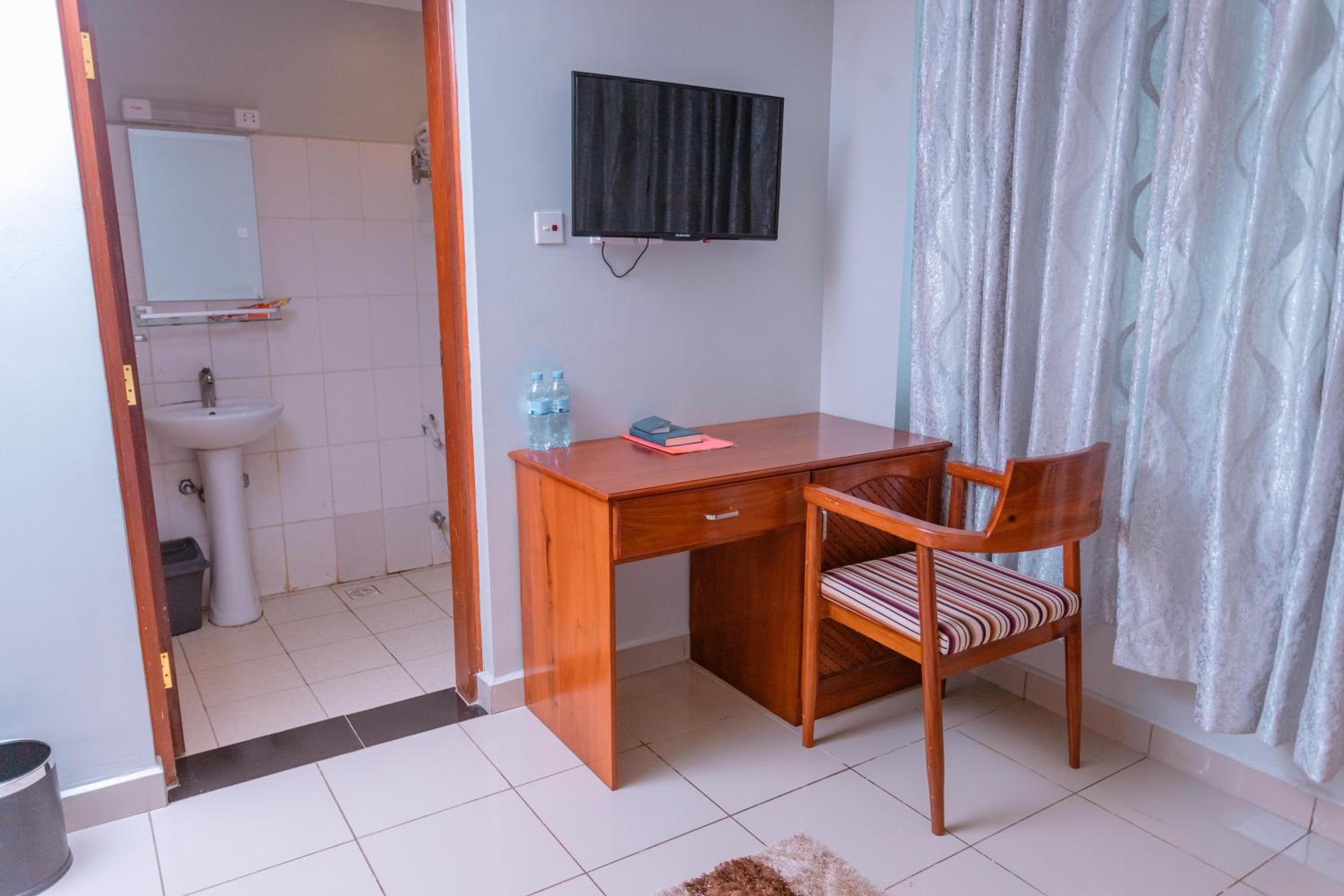 Deluxe Single Room