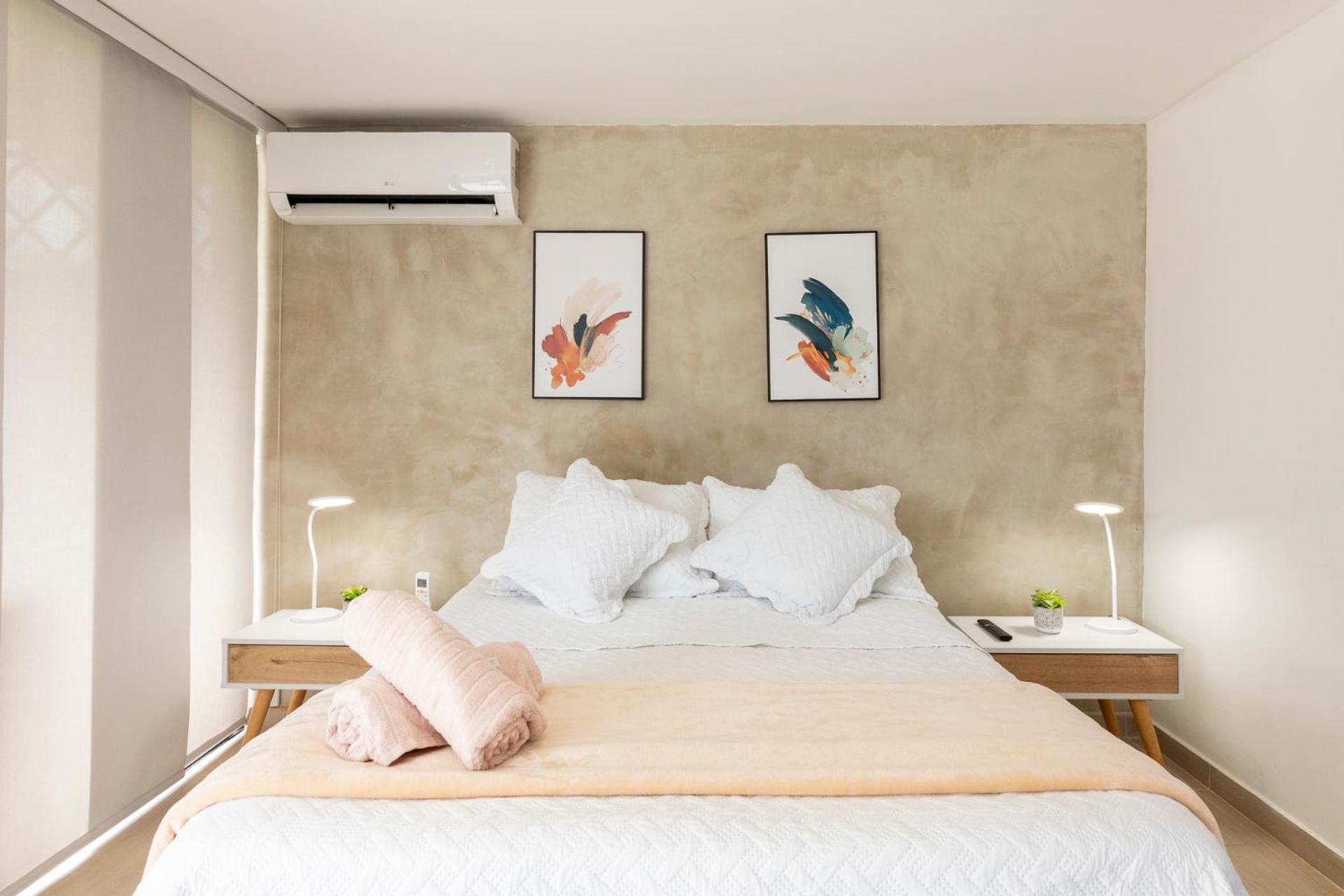 One-Bedroom Loft Apartment with Balcony photo 1