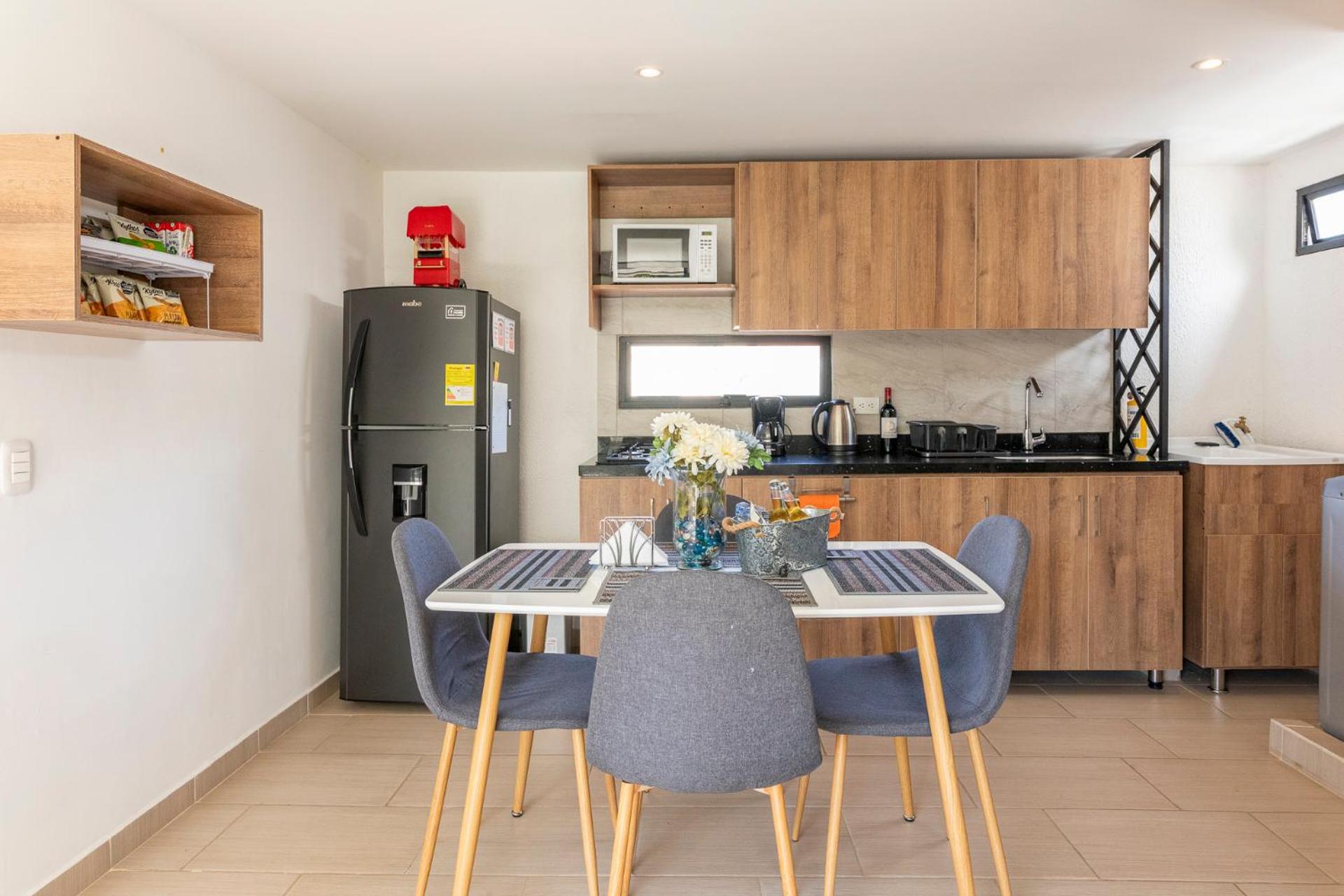 One-Bedroom Loft Apartment with Balcony photo 2