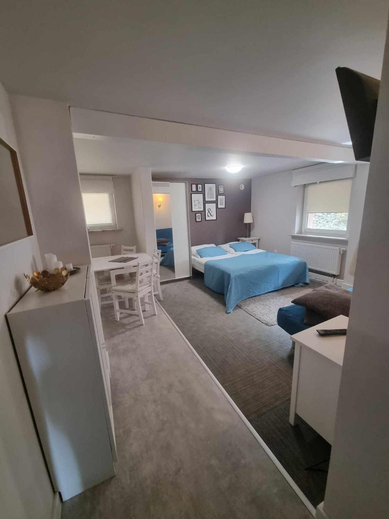 Deluxe Family Room - Photo 2