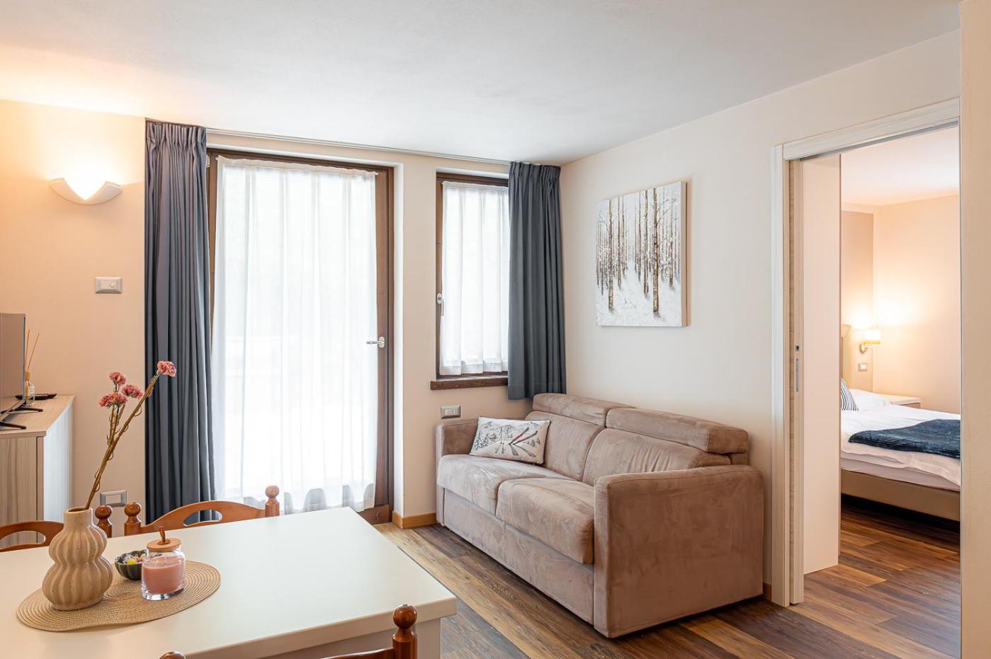 Apartment with Balcony