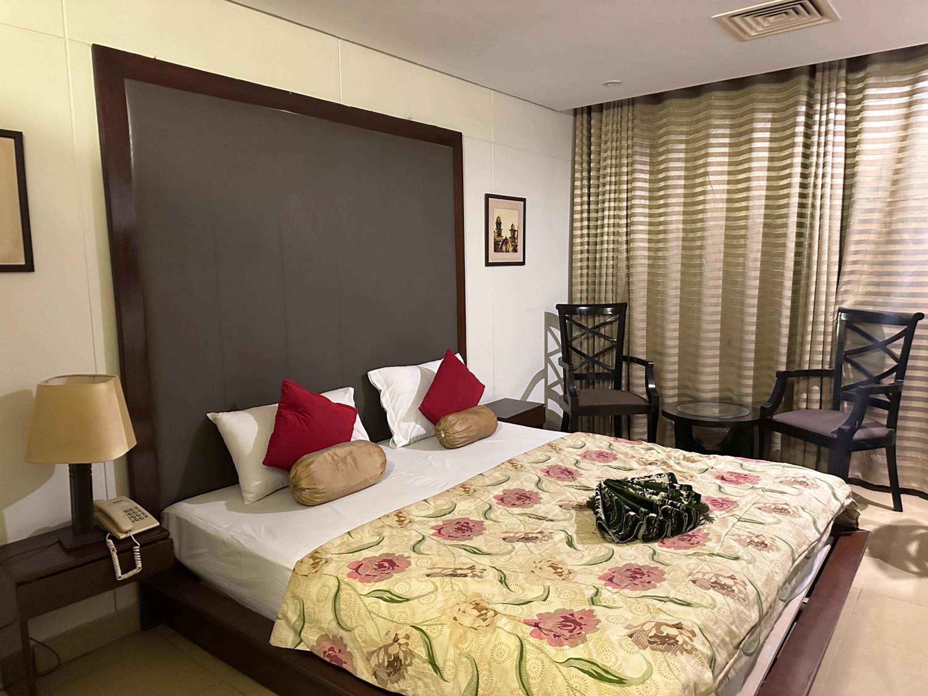 Deluxe Single Room