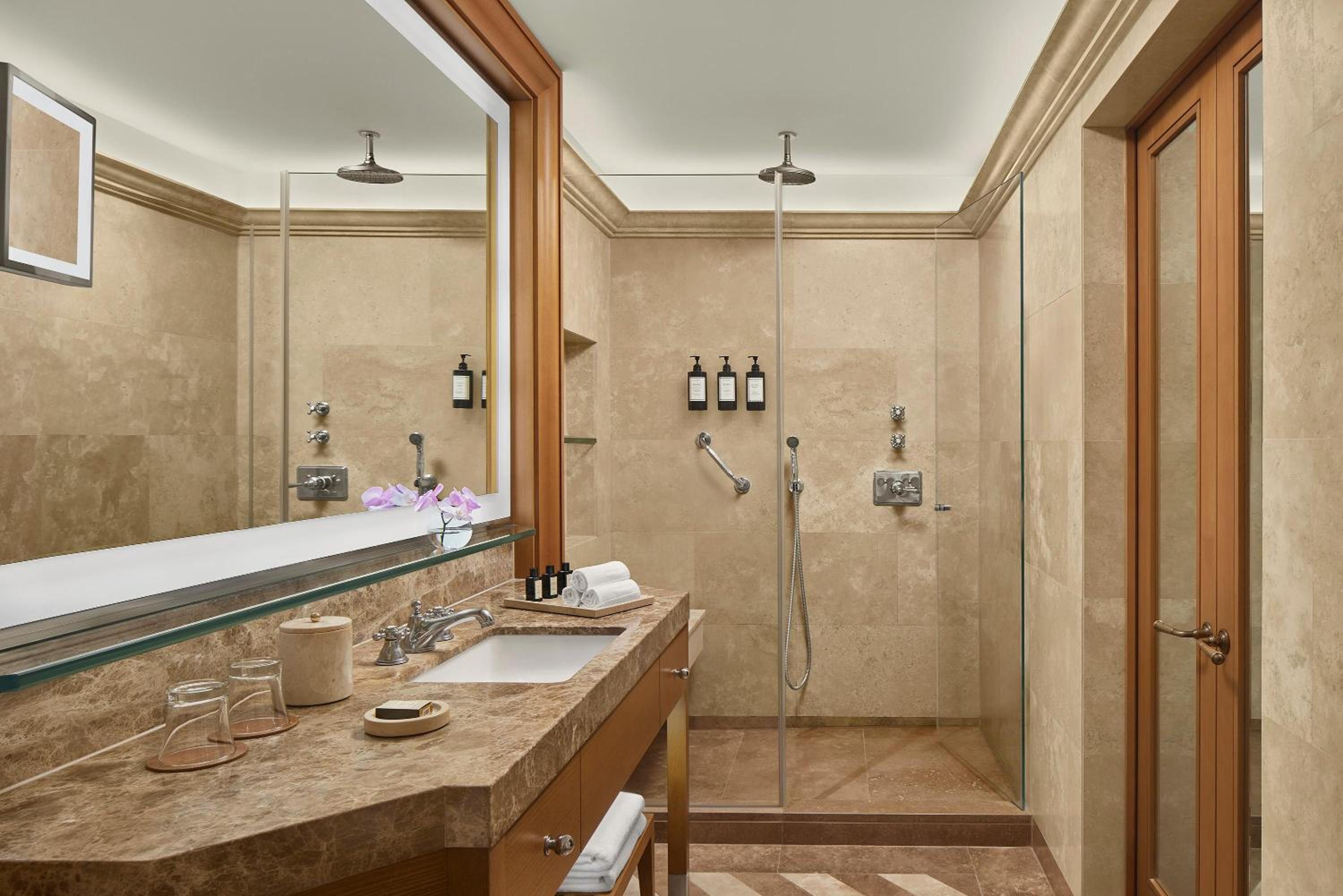 Superior Double Room - Photo 3