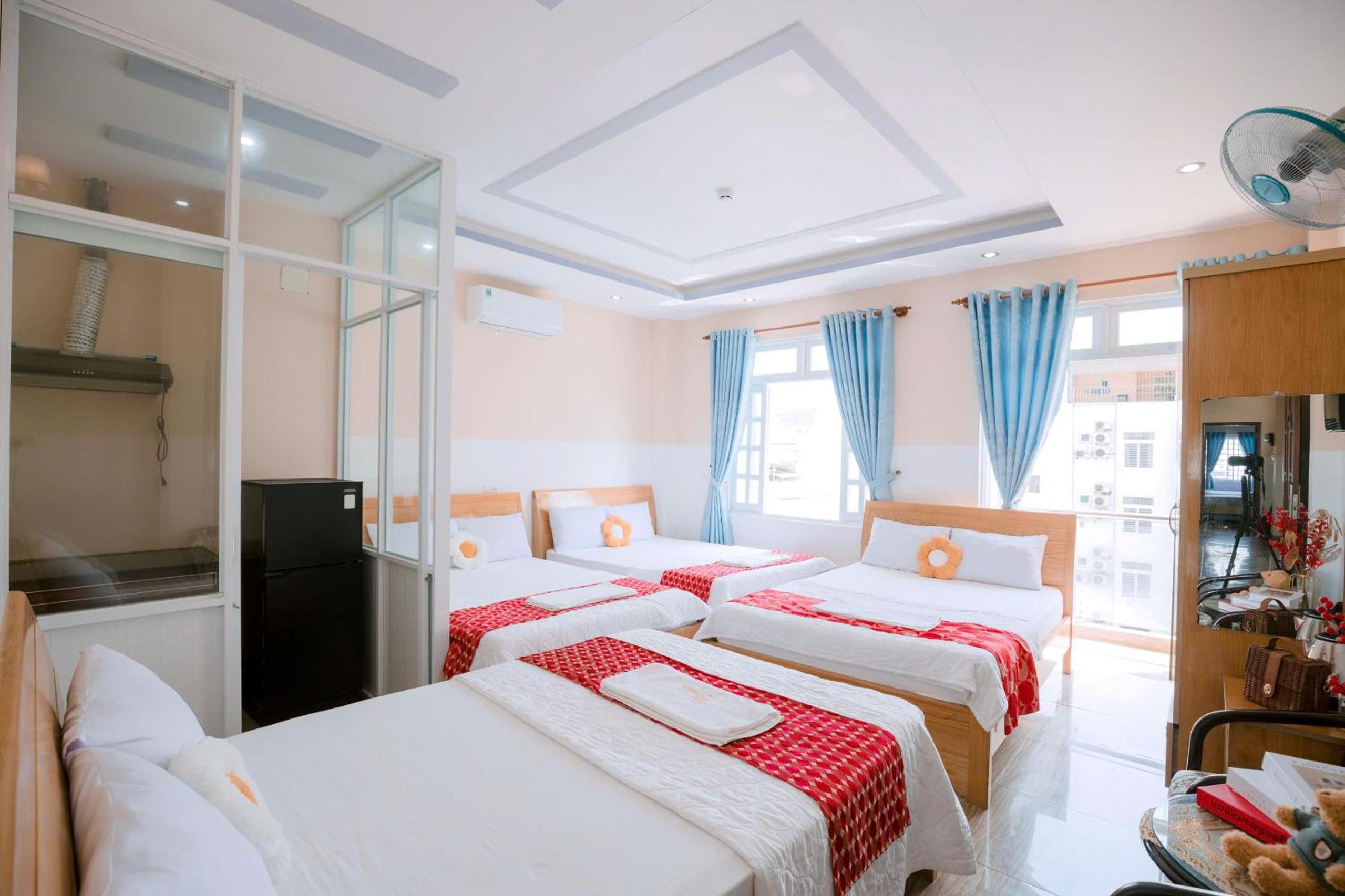 4-Bed Mixed Dormitory Room