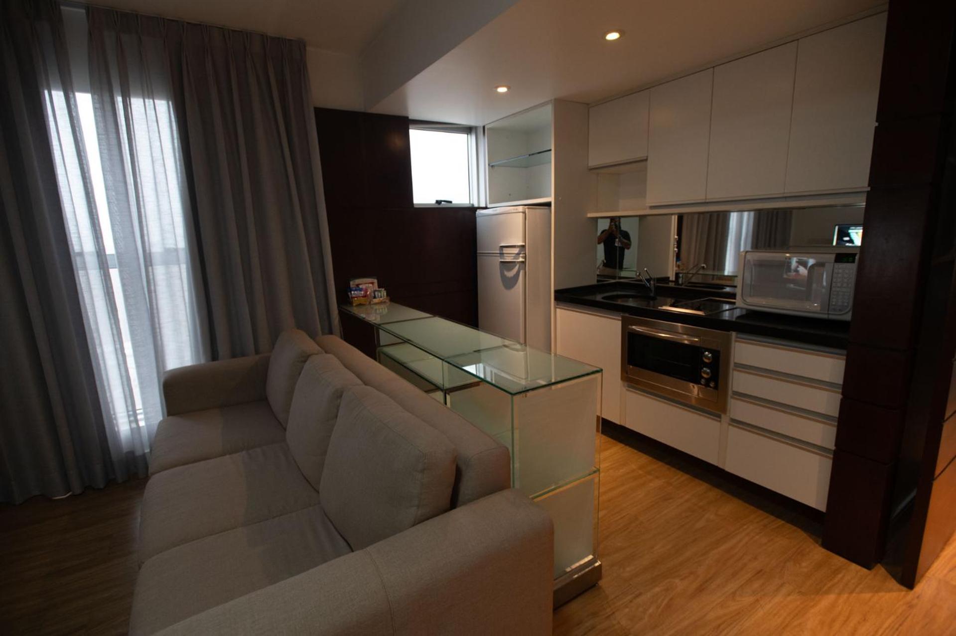 Premium Suite - Photo 14