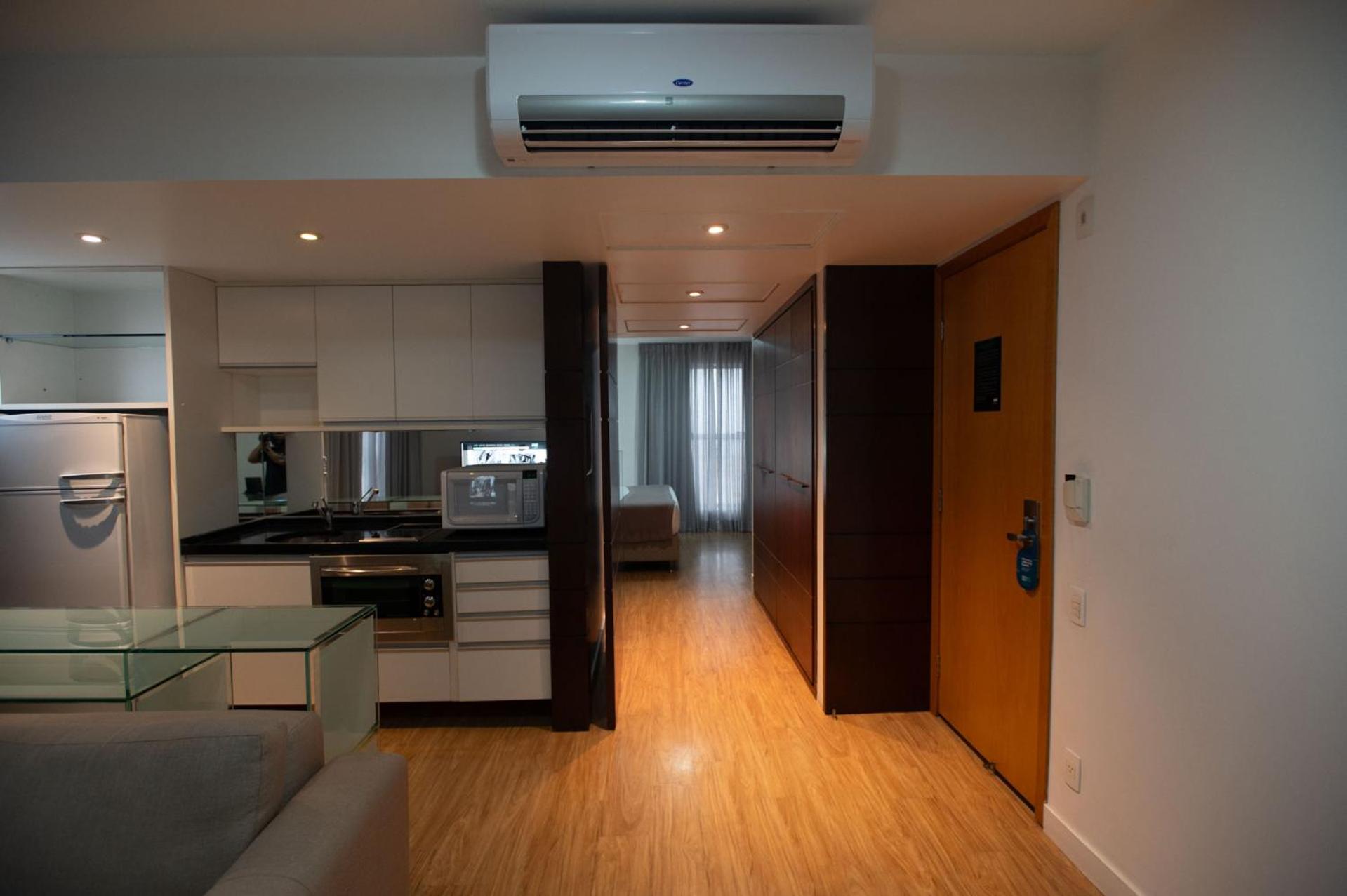 Premium Suite - Photo 13