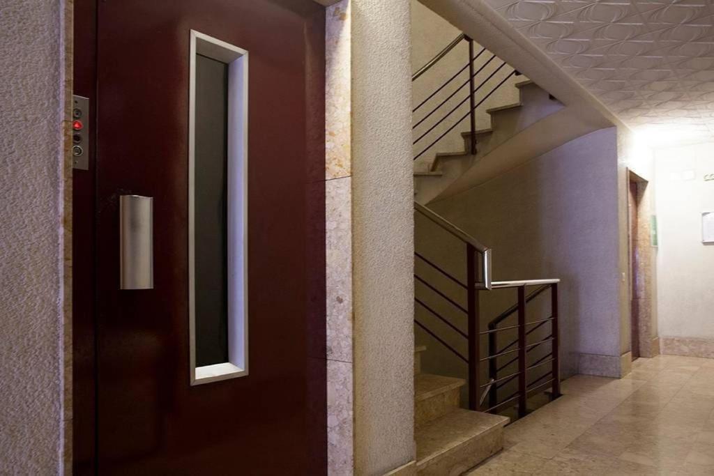 Apartment photo 2