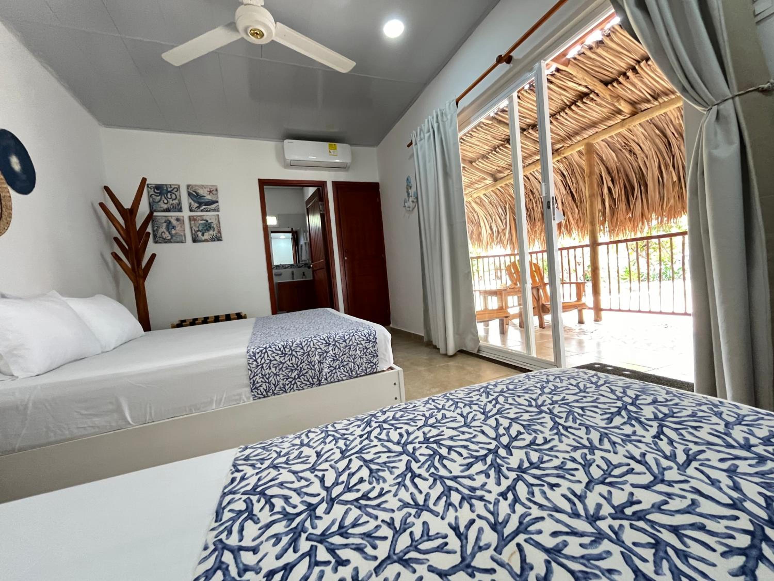 Triple Room with Sea View photo 1