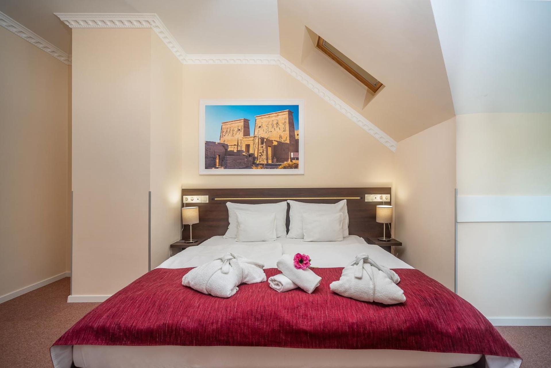 Budget Double Room photo 3