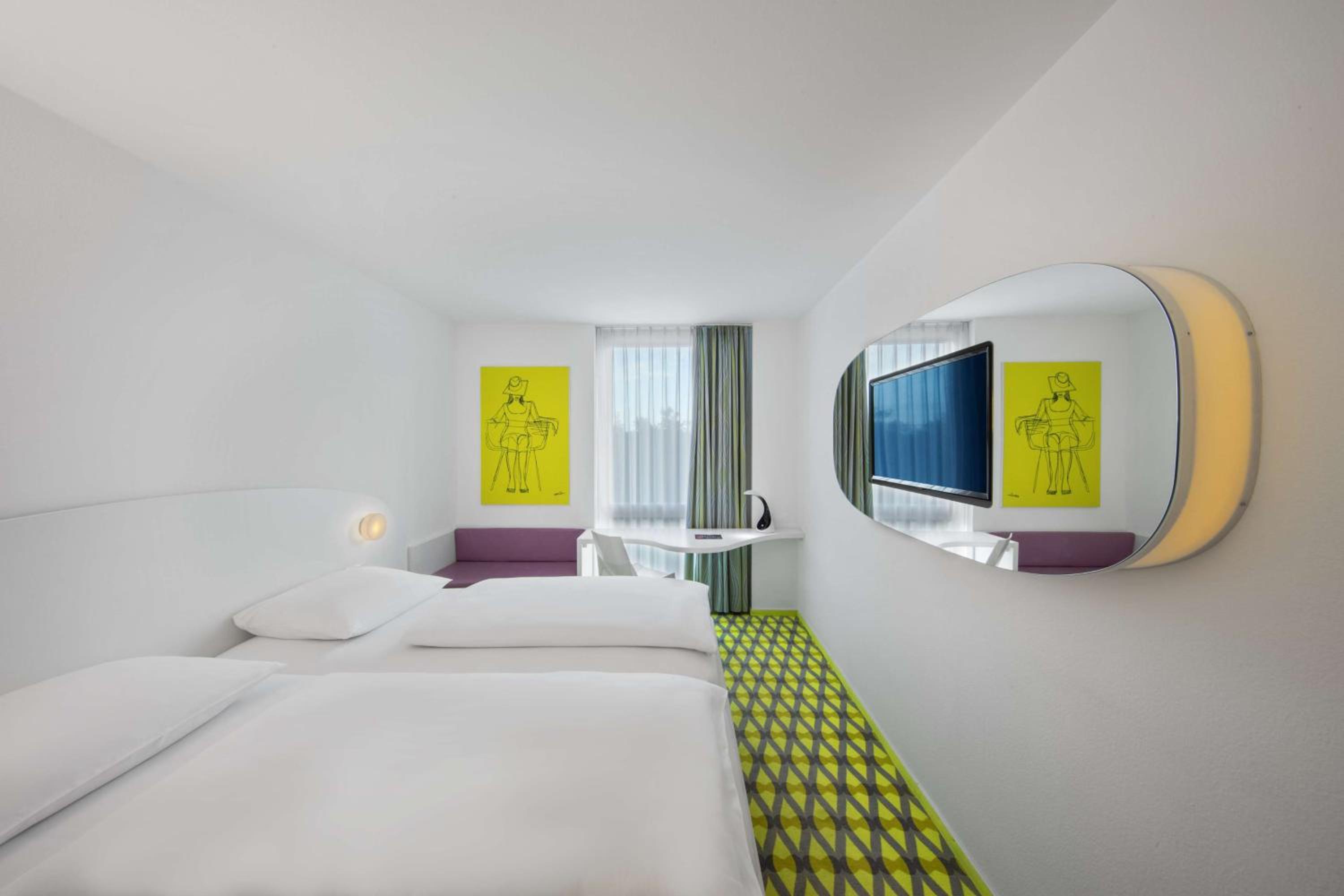 Design Room - Photo 2