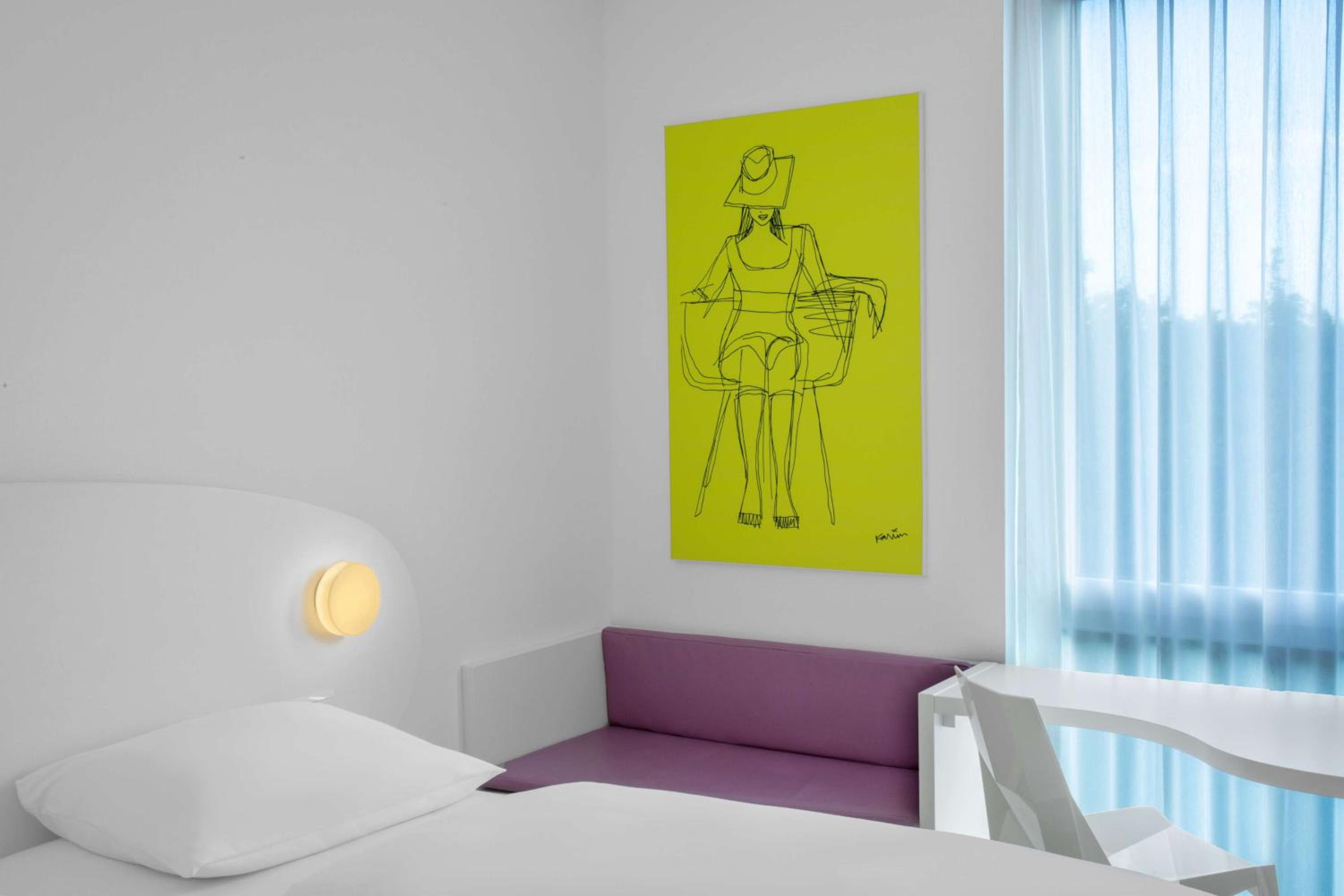 Design Room - Photo 3