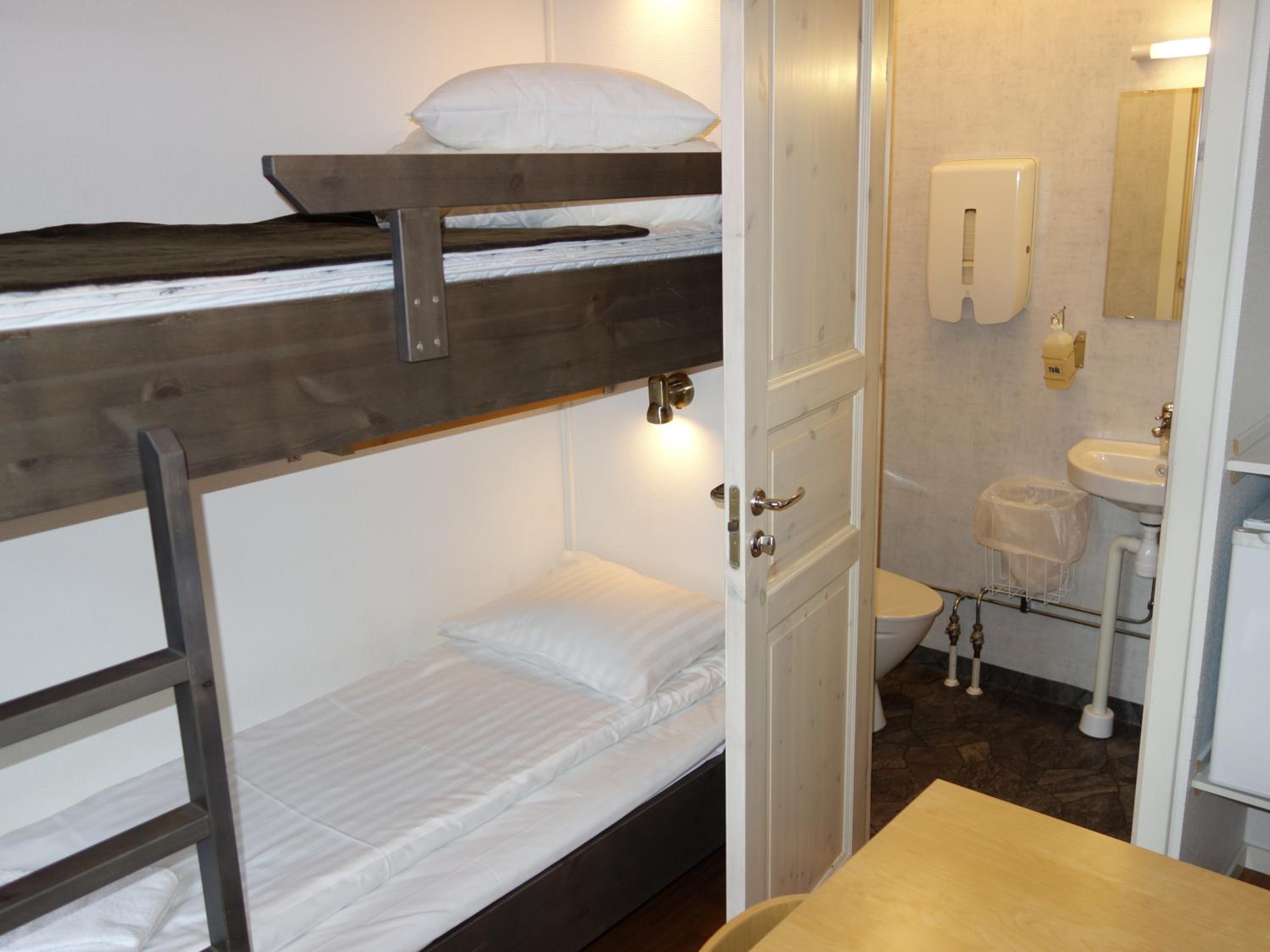 Double Room With Private Bathroom photo 2