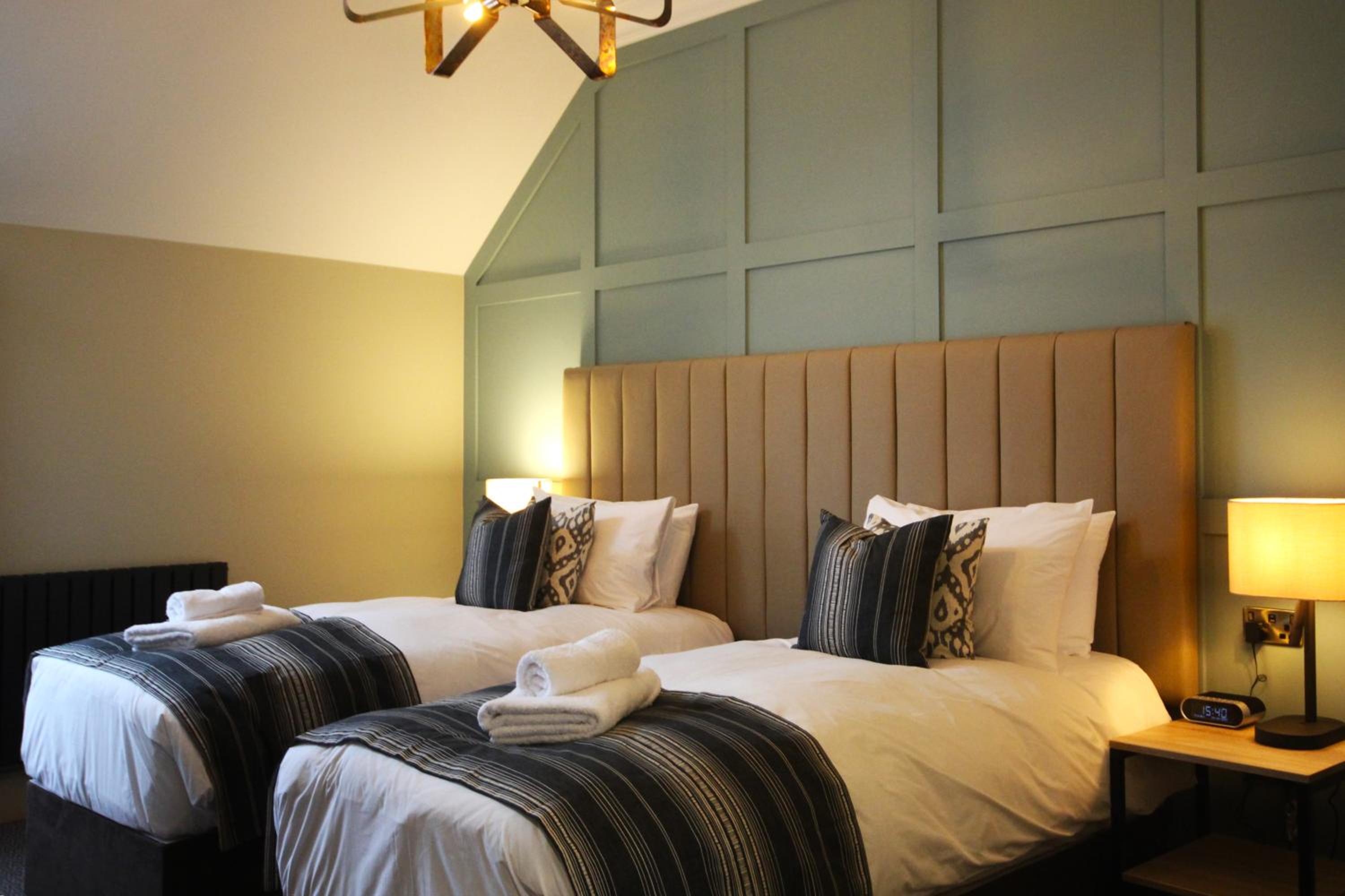 Deluxe Double or Twin Room