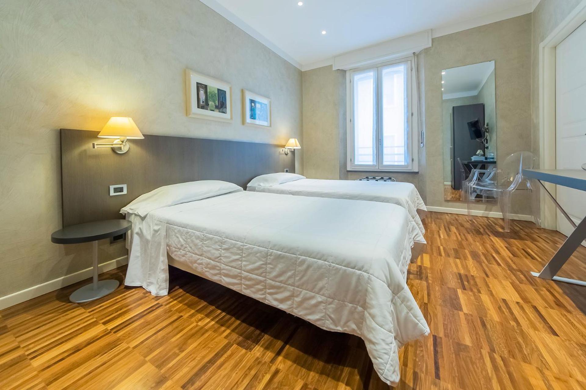 Twin Room - Photo 1