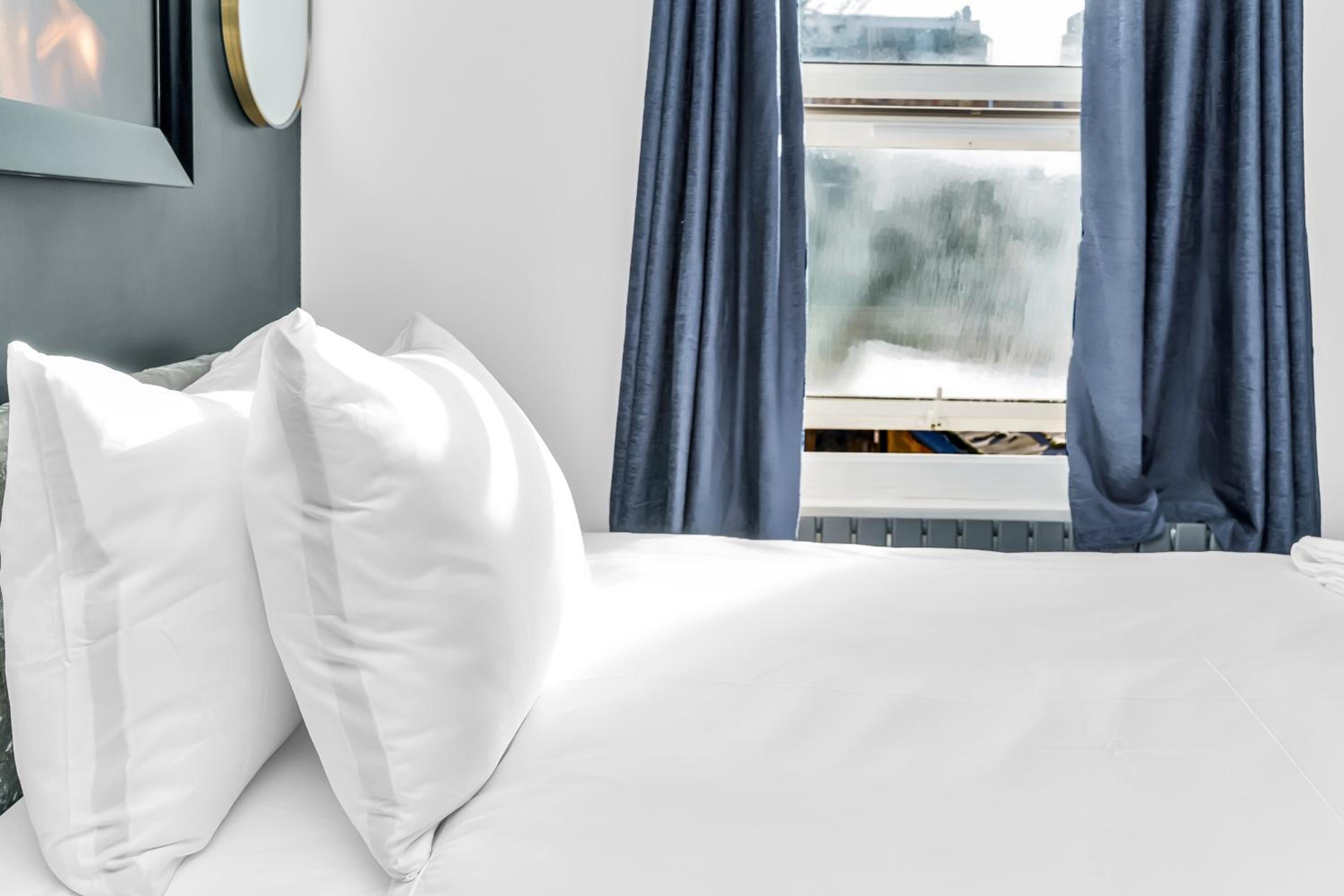 Double Room with Private Bathroom photo 2